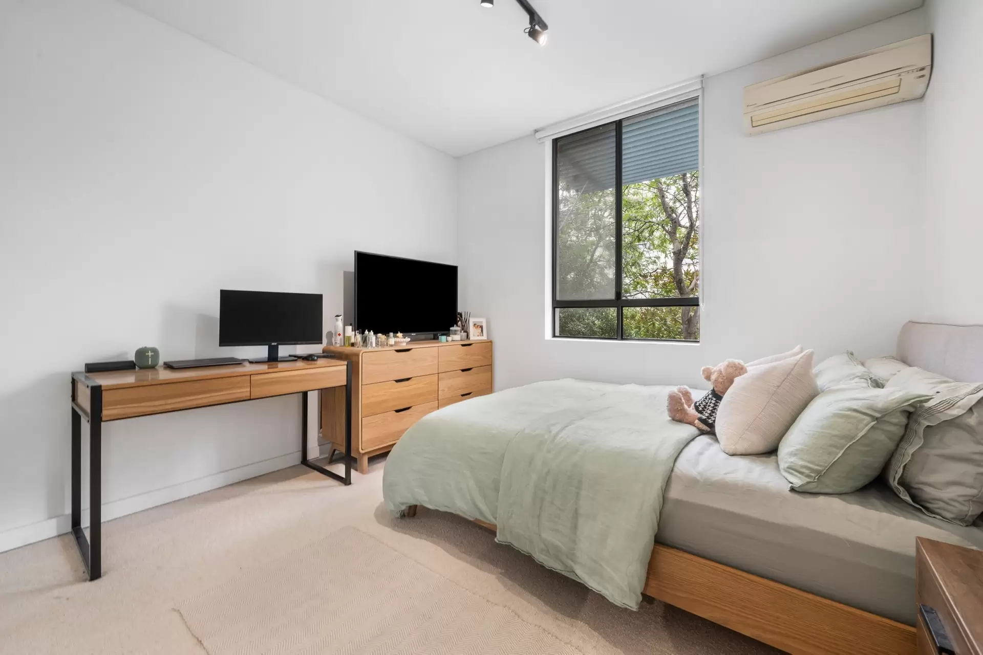 202/5 Stromboli Strait, Wentworth Point Sold by Chidiac Realty - image 1