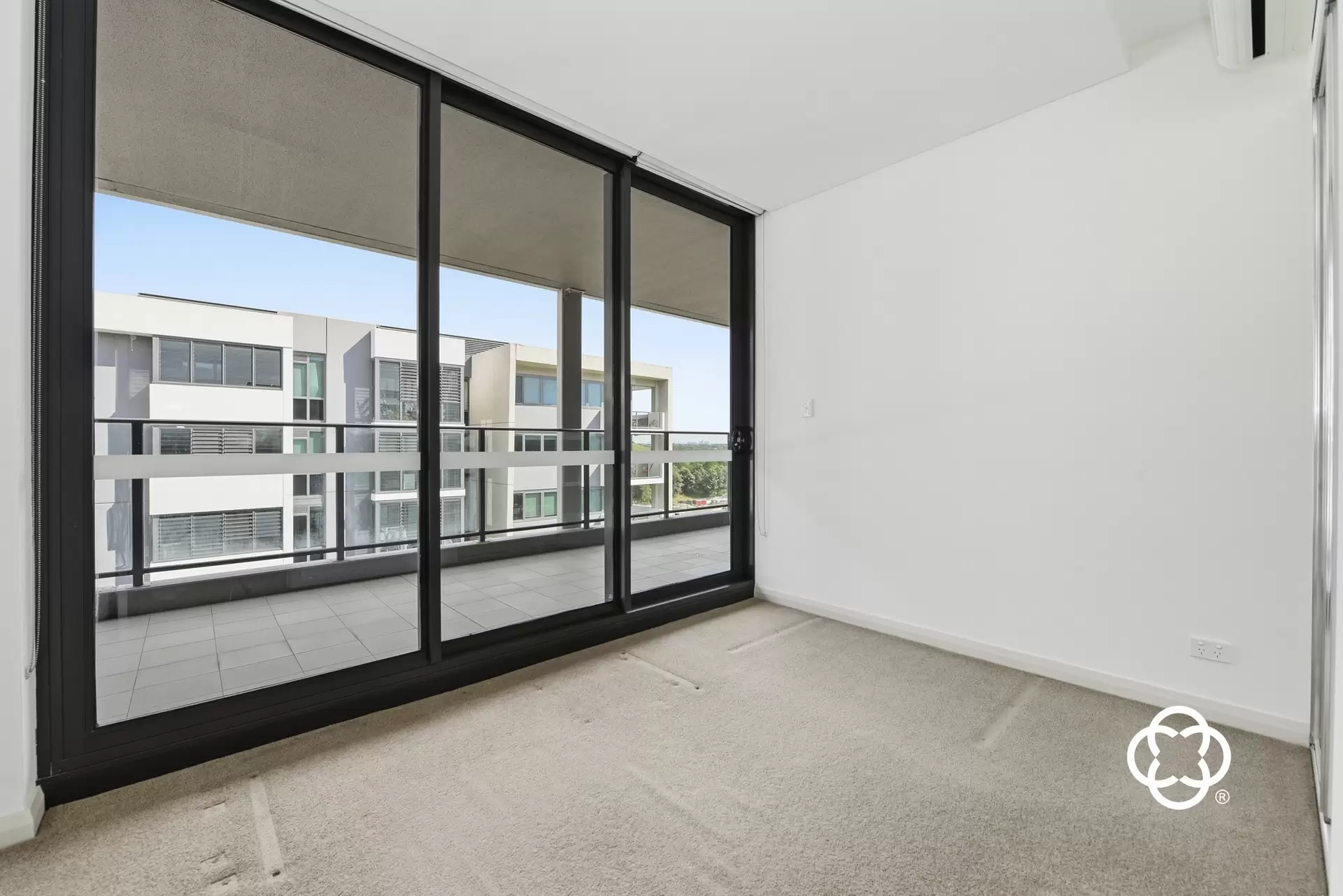 712/55 Hill Road, Wentworth Point Leased by Chidiac Realty - image 1