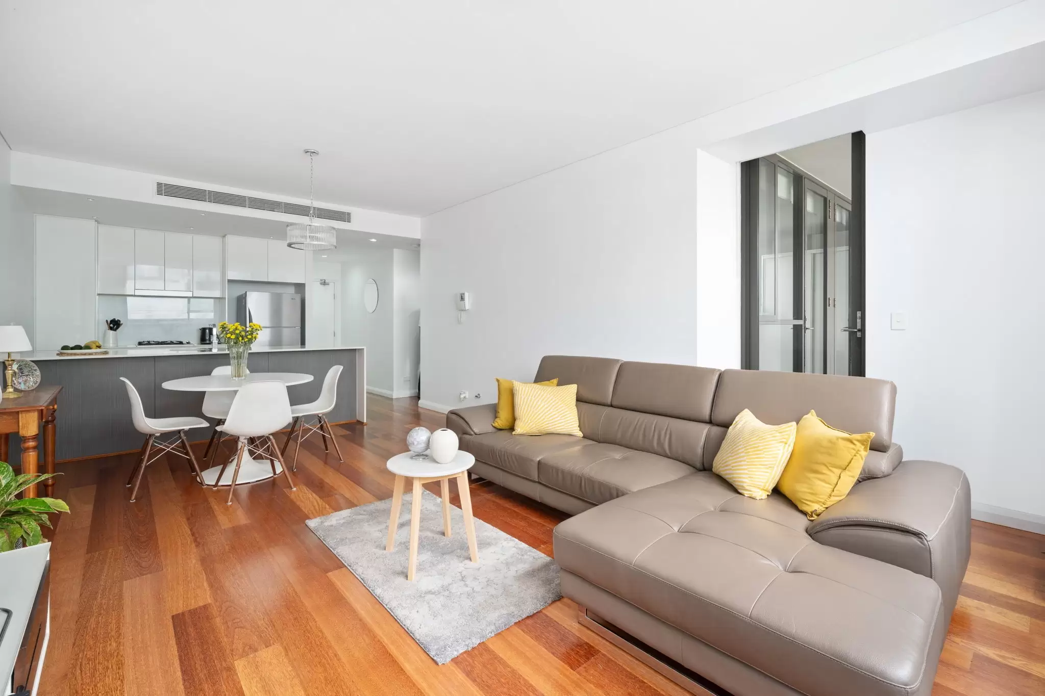 213/11C Mashman Avenue, Kingsgrove Leased by Chidiac Realty - image 2