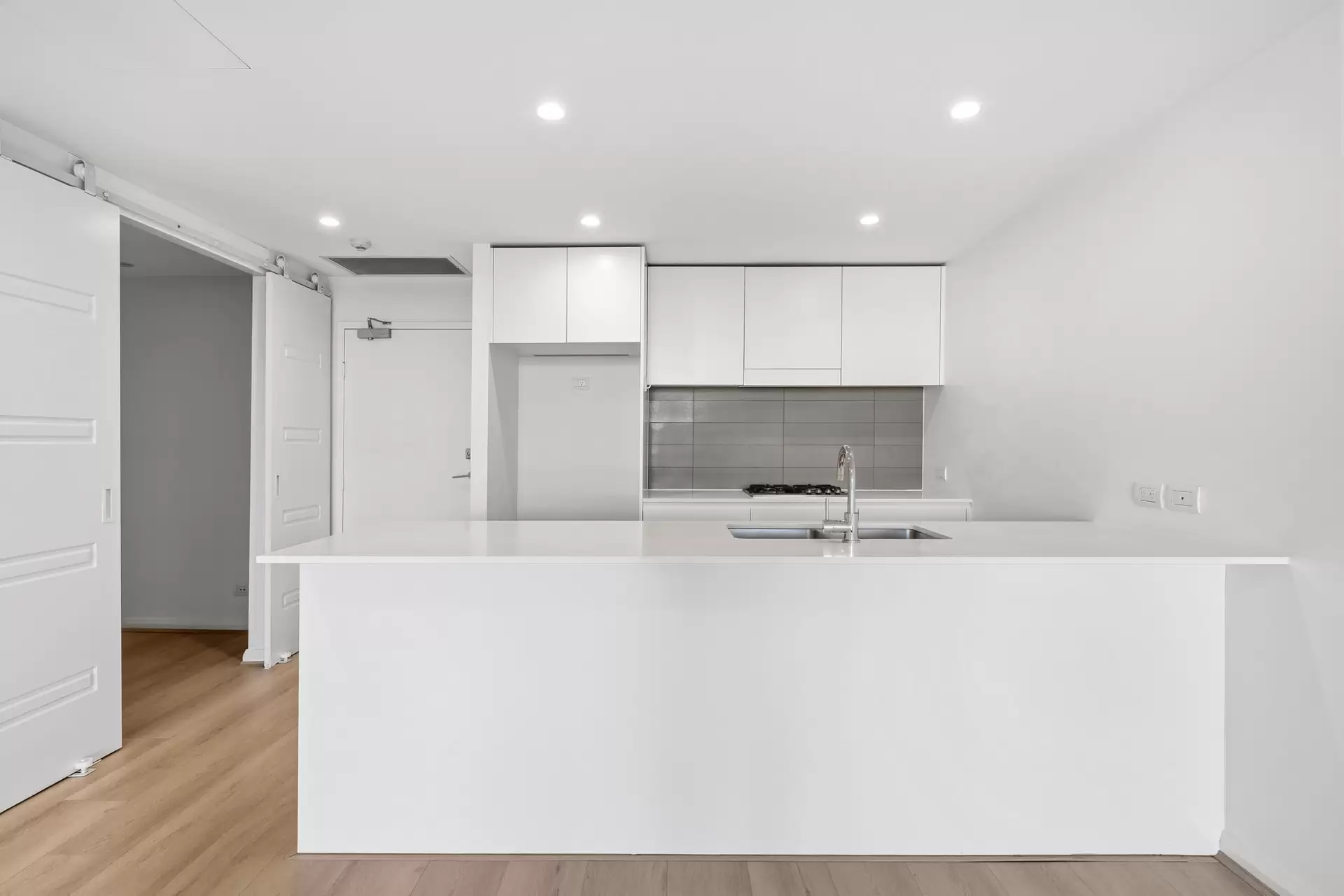 504/8 Marine Parade, Wentworth Point Leased by Chidiac Realty - image 1