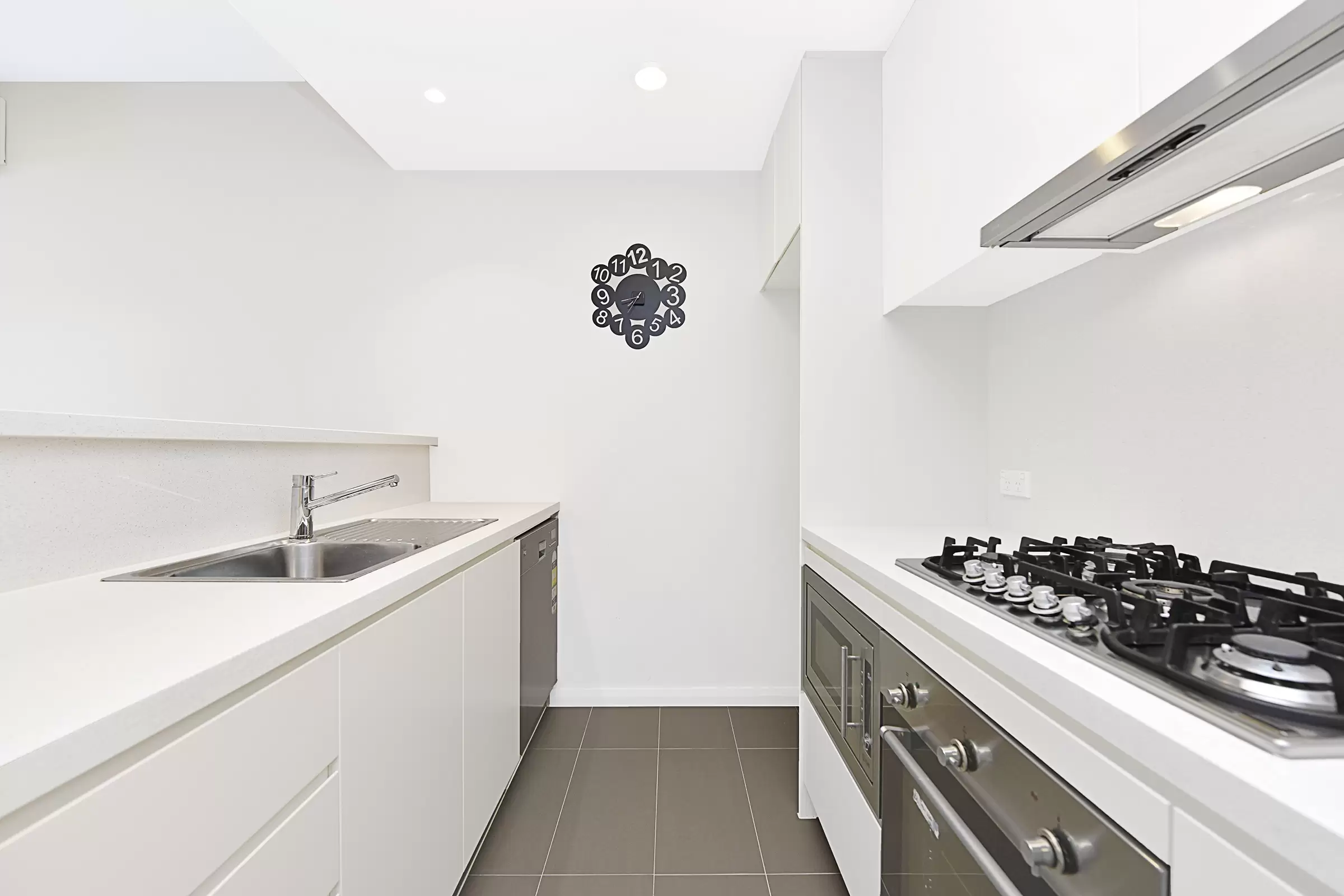 505/1 Half Street, Wentworth Point Leased by Chidiac Realty - image 3