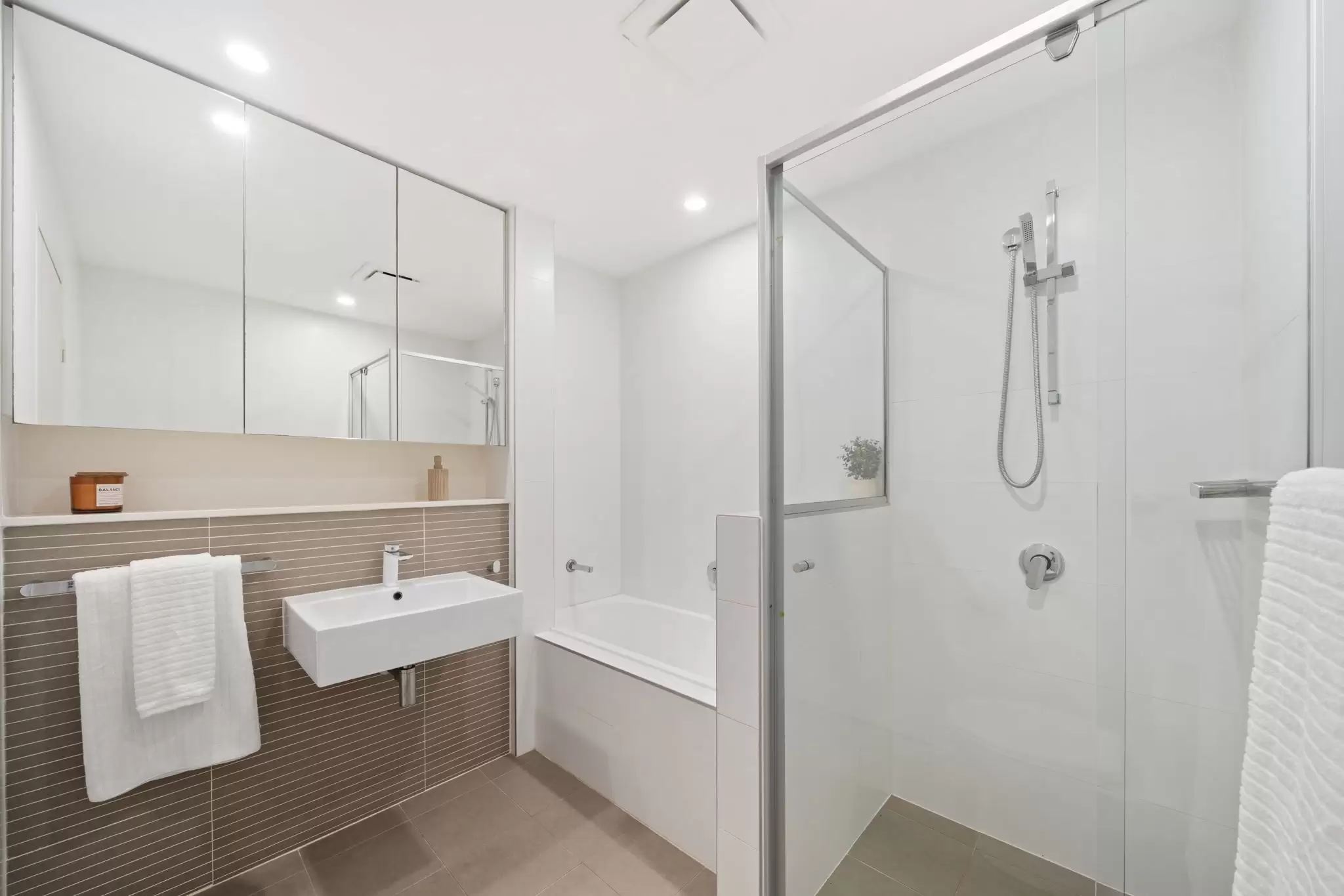 225/45 Amalfi Drive, Wentworth Point Sold by Chidiac Realty - image 7
