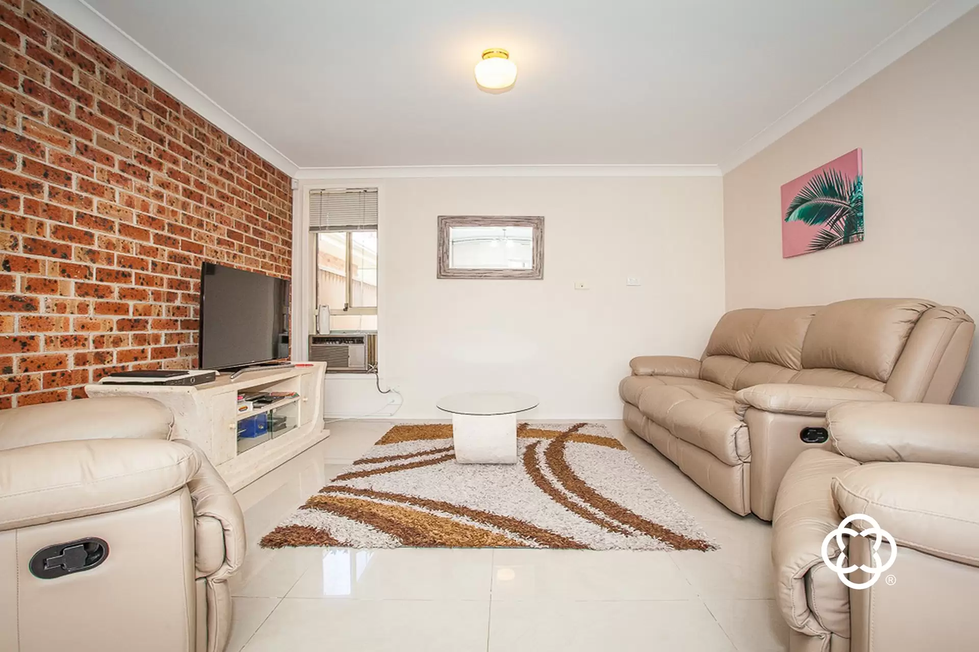 10/5A Binalong Road, Pendle Hill Leased by Chidiac Realty - image 1