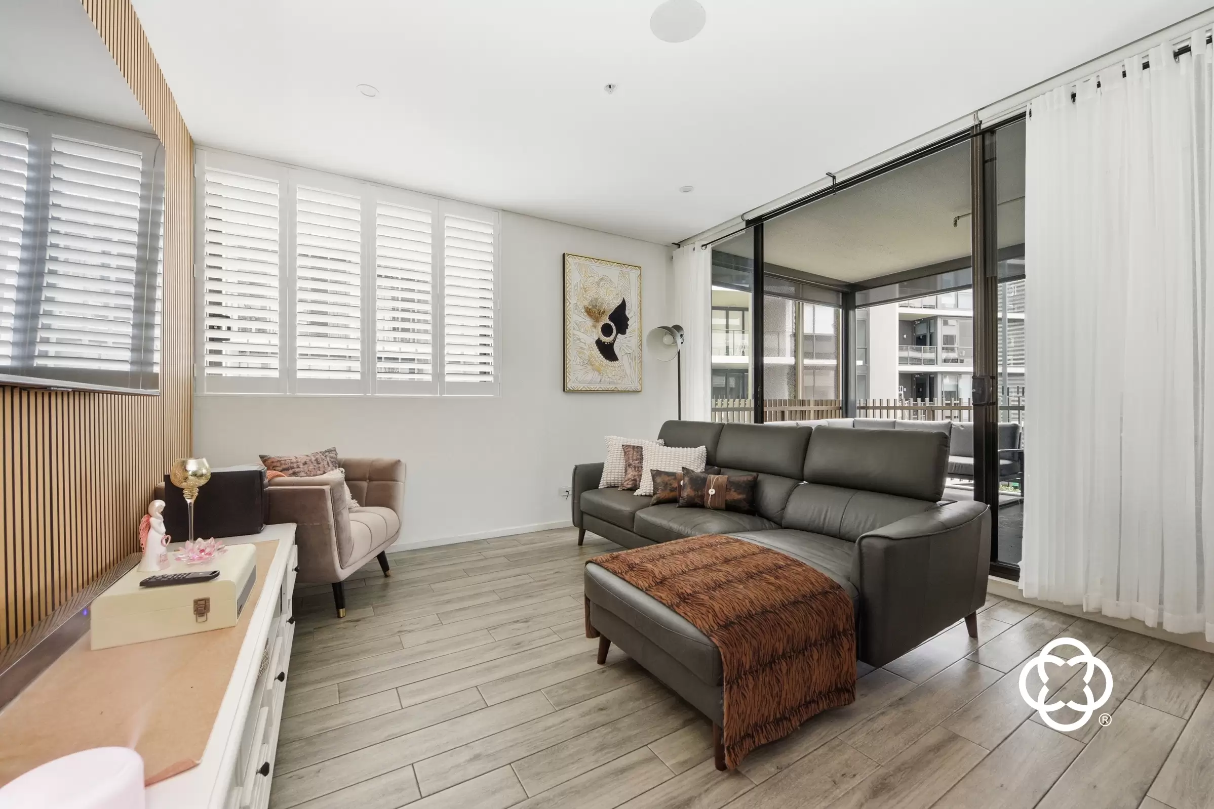 9136/19 Amalfi Drive, Wentworth Point Leased by Chidiac Realty - image 2