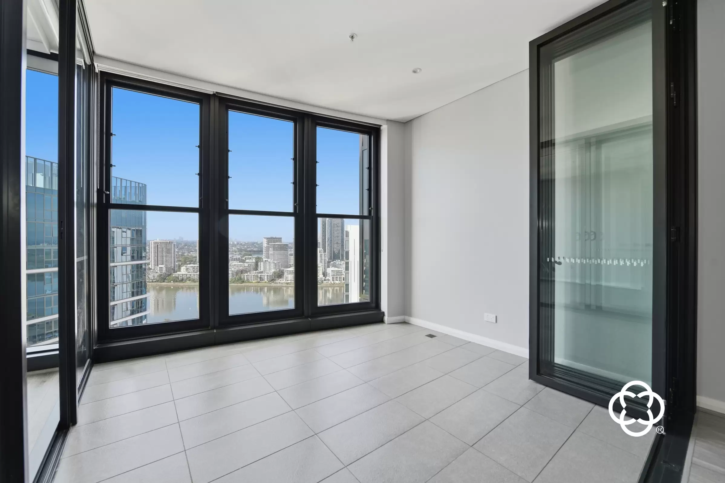 2505/2 Waterways Street, Wentworth Point Leased by Chidiac Realty - image 3