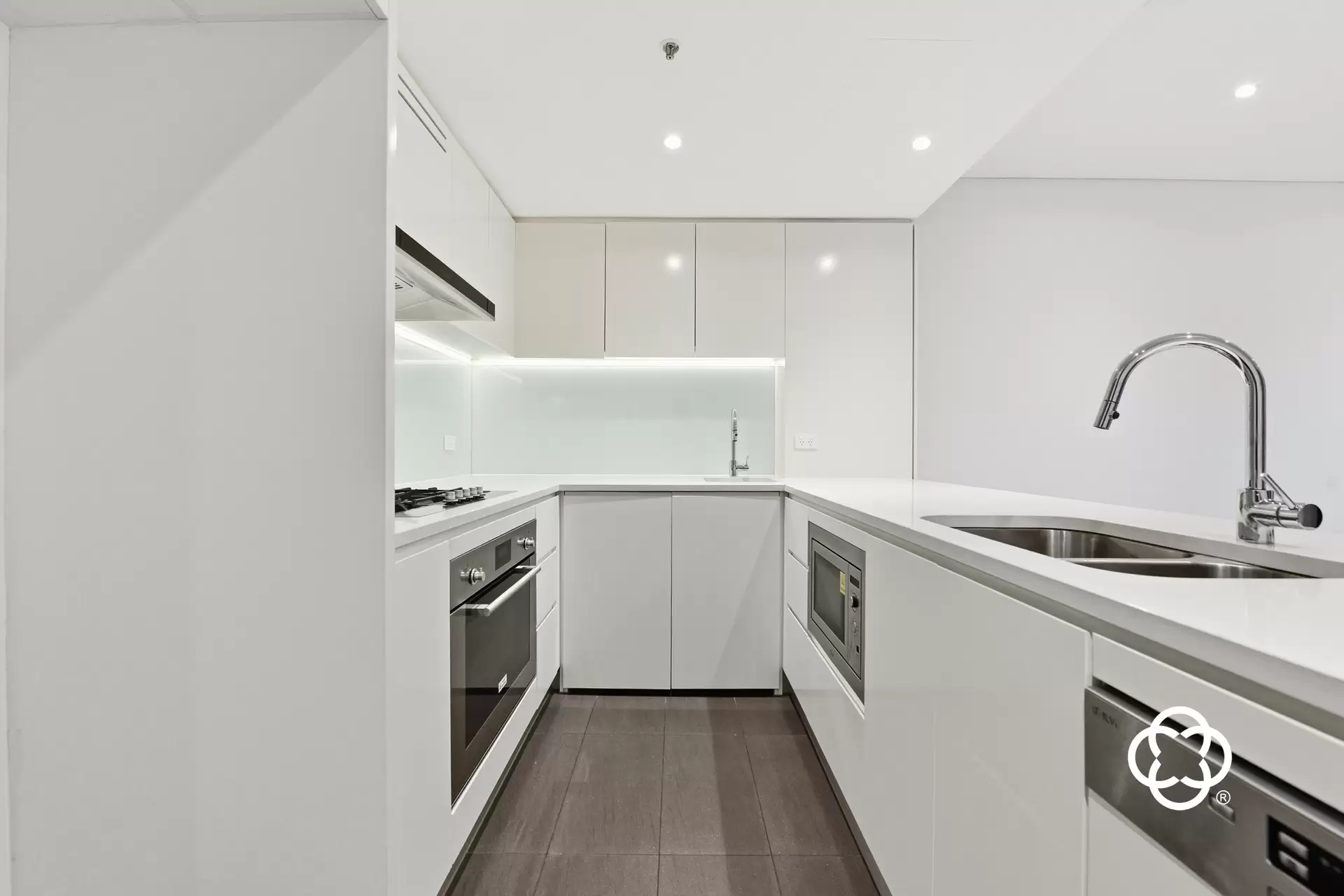 304/5 Wentworth Place, Wentworth Point Leased by Chidiac Realty - image 1