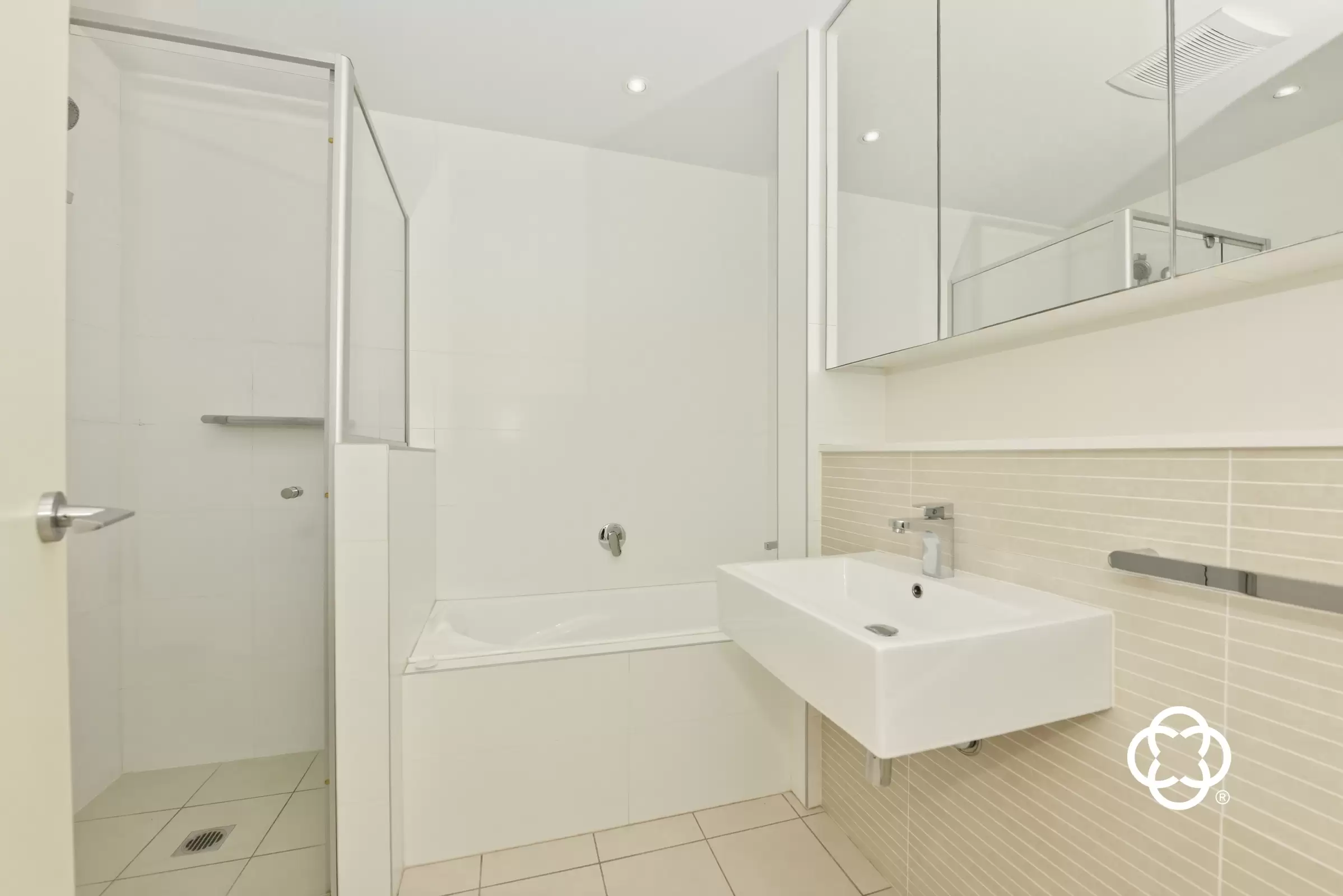415/4 Baywater Drive, Wentworth Point Leased by Chidiac Realty - image 6