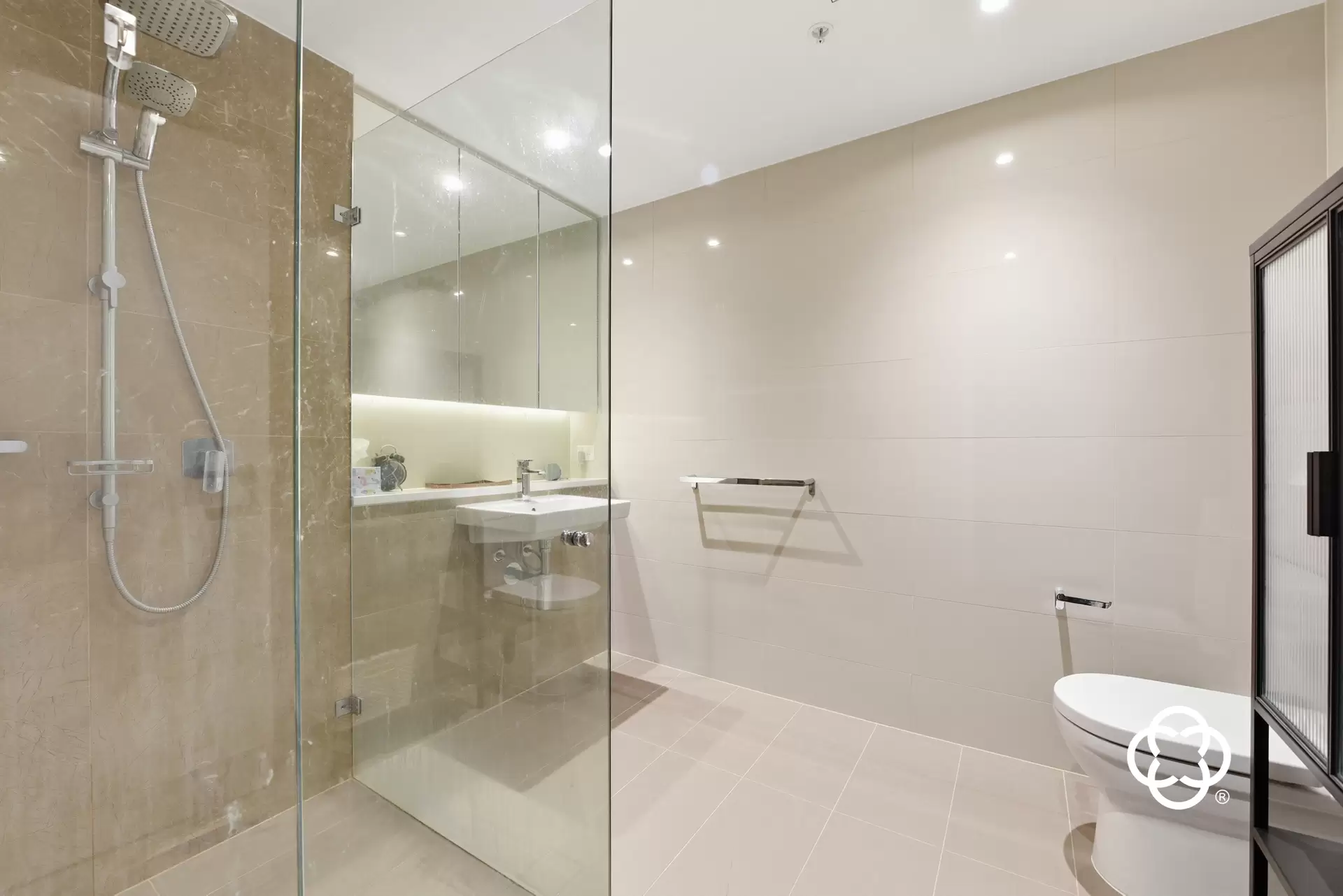 408/7 Half Street, Wentworth Point Leased by Chidiac Realty - image 1