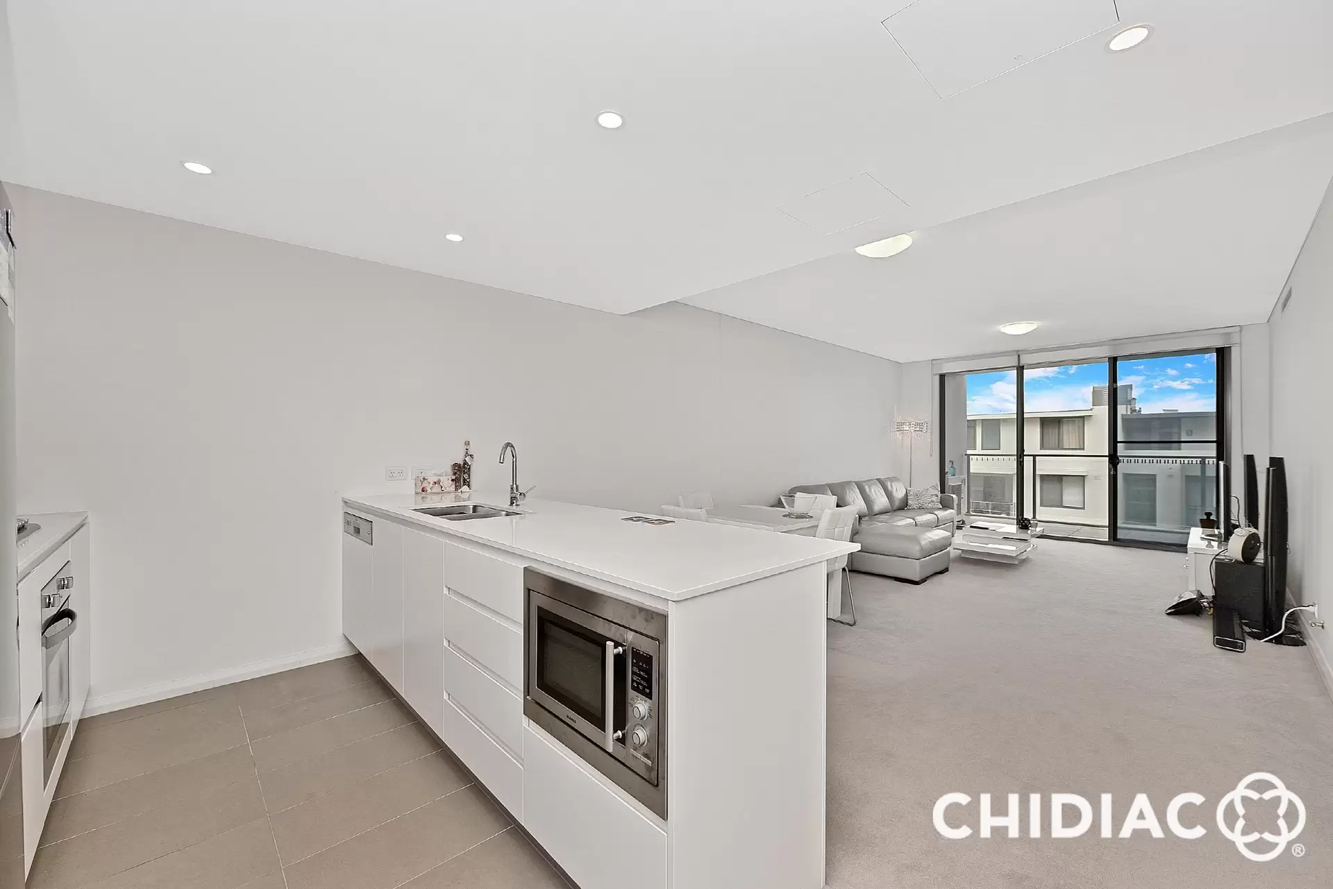 504/8 Marine Parade, Wentworth Point Leased by Chidiac Realty - image 1