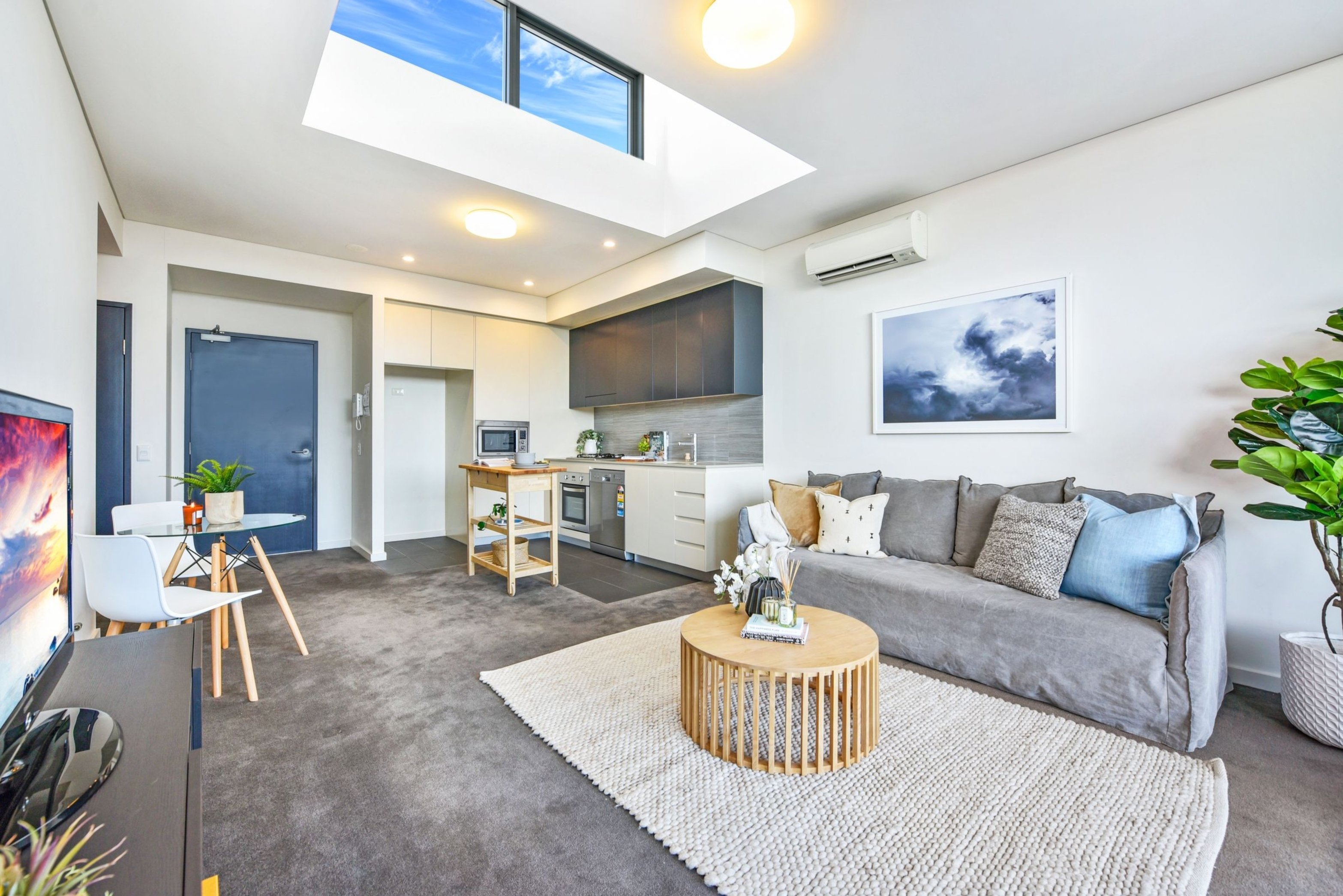 804/9 Baywater Drive, Wentworth Point Sold by Chidiac Realty - image 3