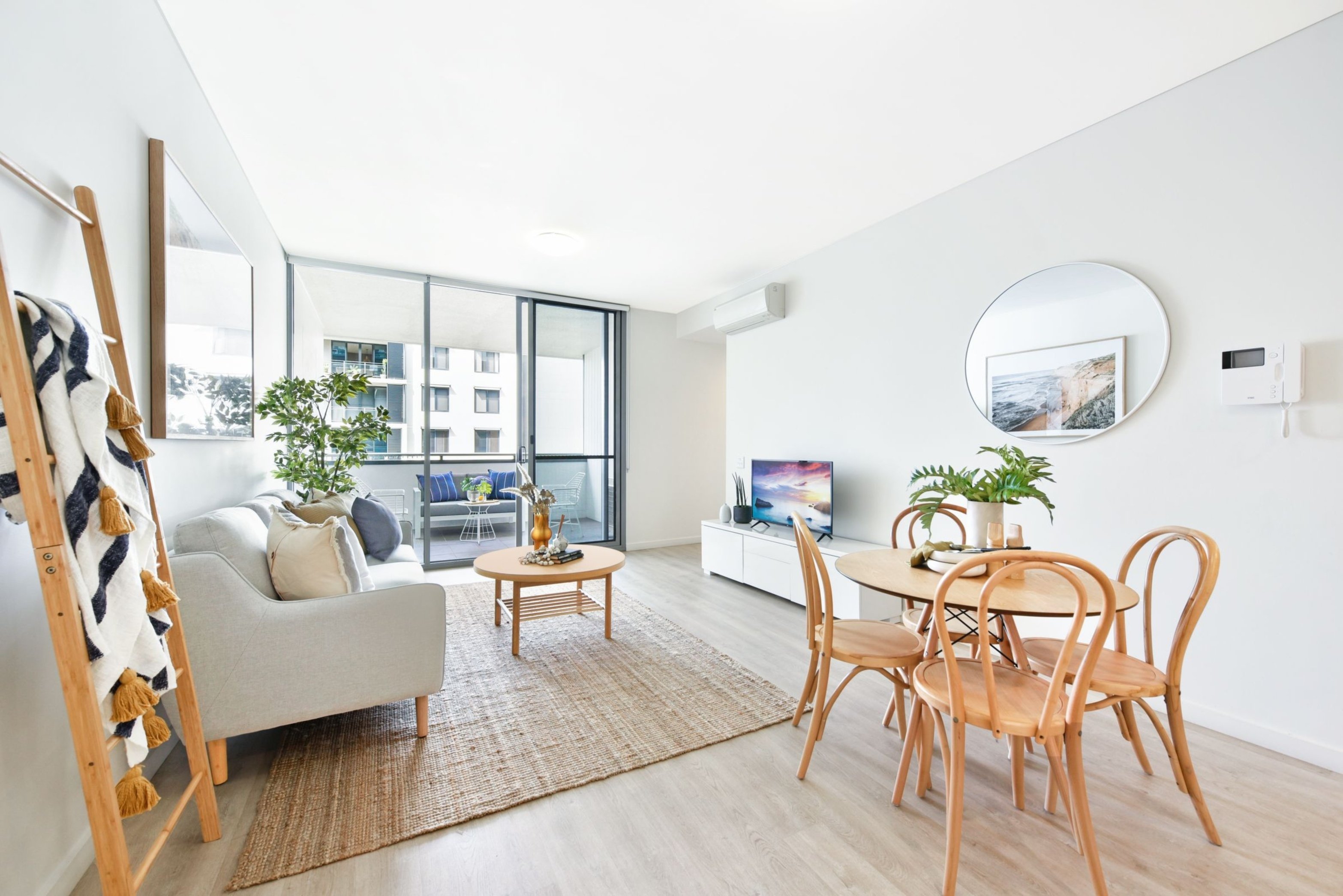 507/15 Baywater Drive, Wentworth Point Sold by Chidiac Realty - image 4