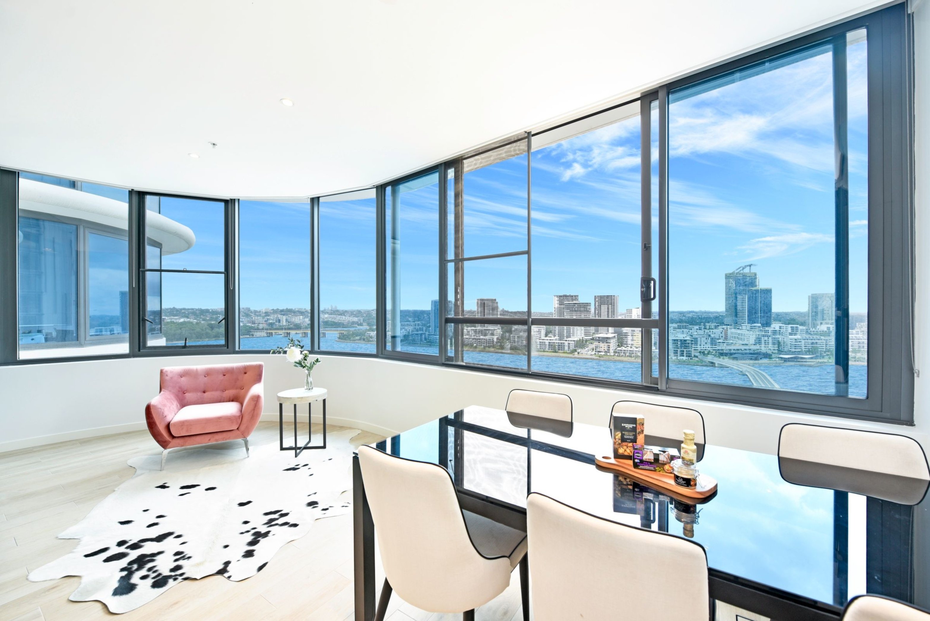 1805/11 Wentworth Place, Wentworth Point Sold by Chidiac Realty - image 1