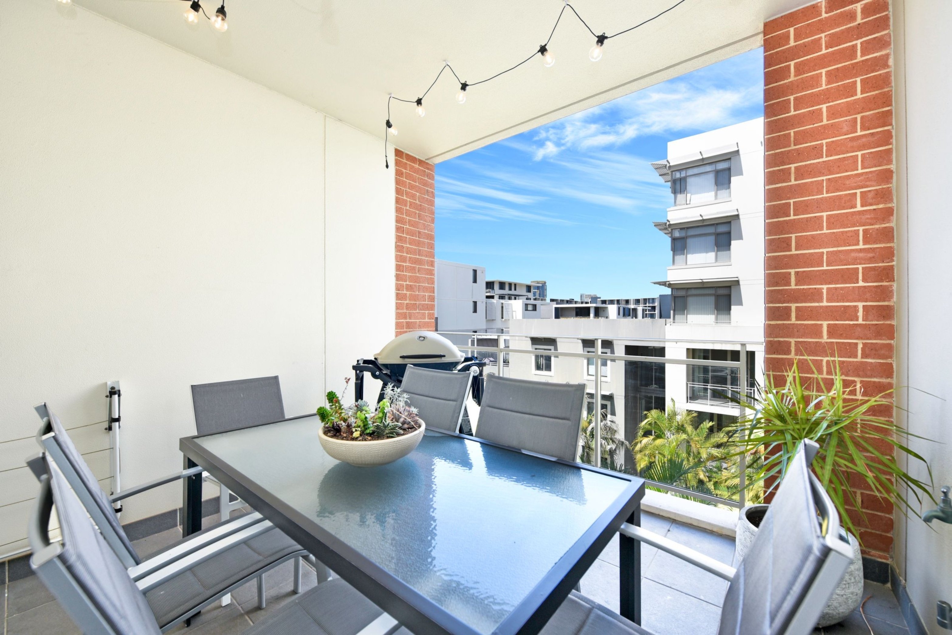 515/21 Hill Road, Wentworth Point Sold by Chidiac Realty - image 2