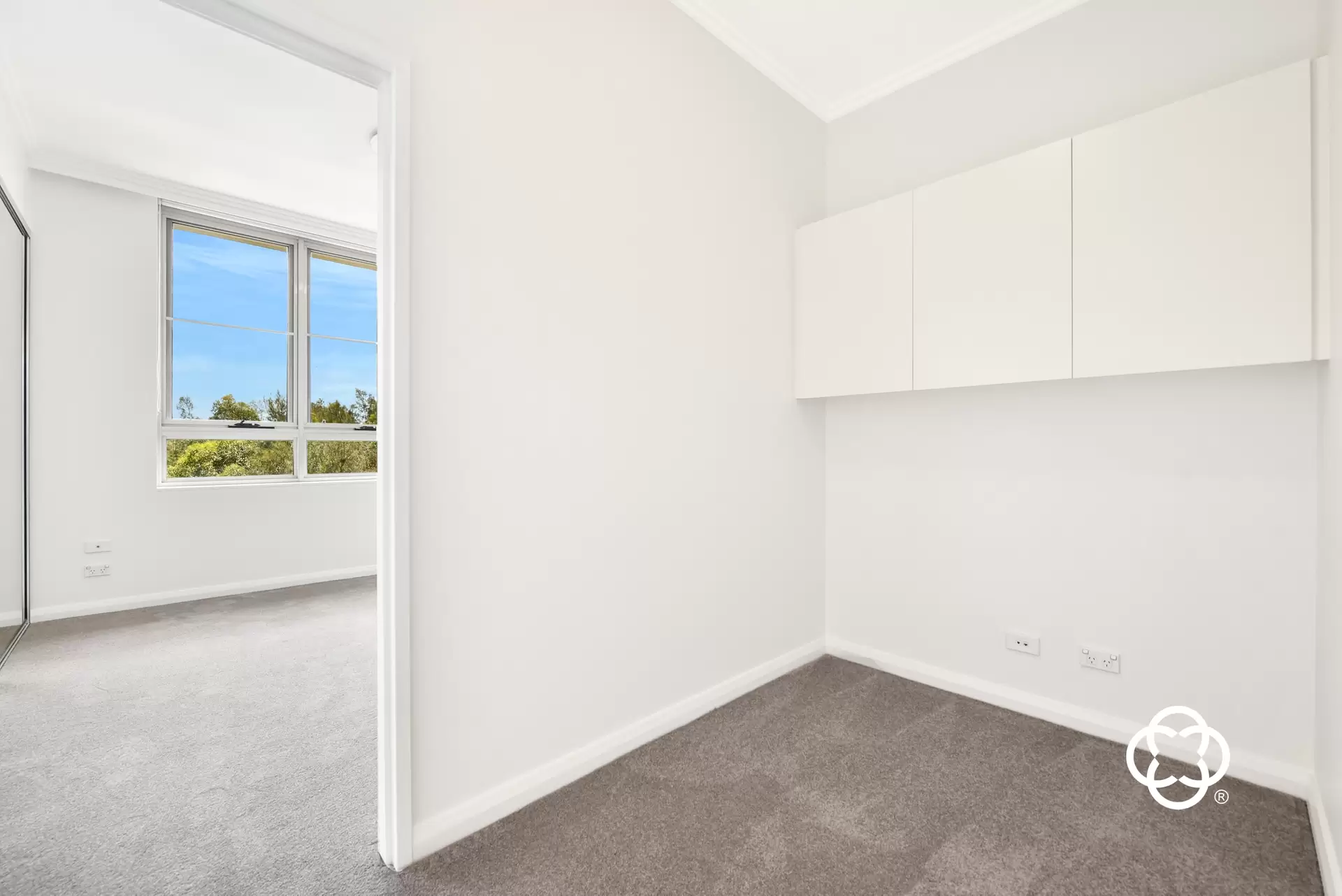 584/33 Hill Road, Wentworth Point Leased by Chidiac Realty - image 1
