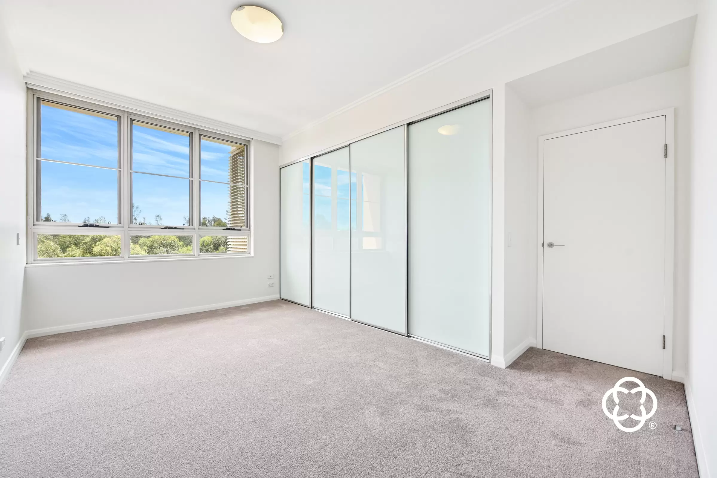 584/33 Hill Road, Wentworth Point Leased by Chidiac Realty - image 5