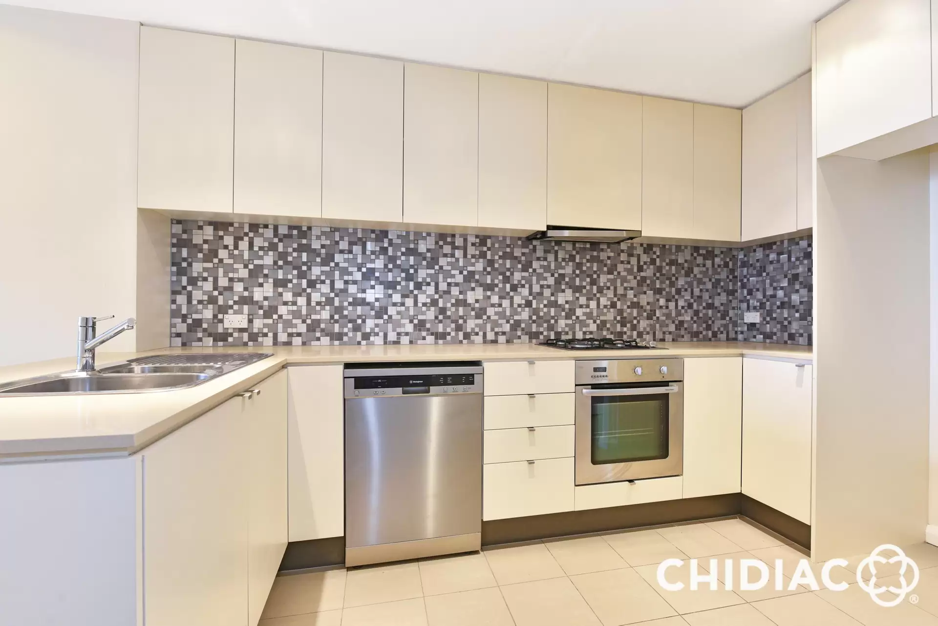 543/2 The Crescent, Wentworth Point Leased by Chidiac Realty - image 1