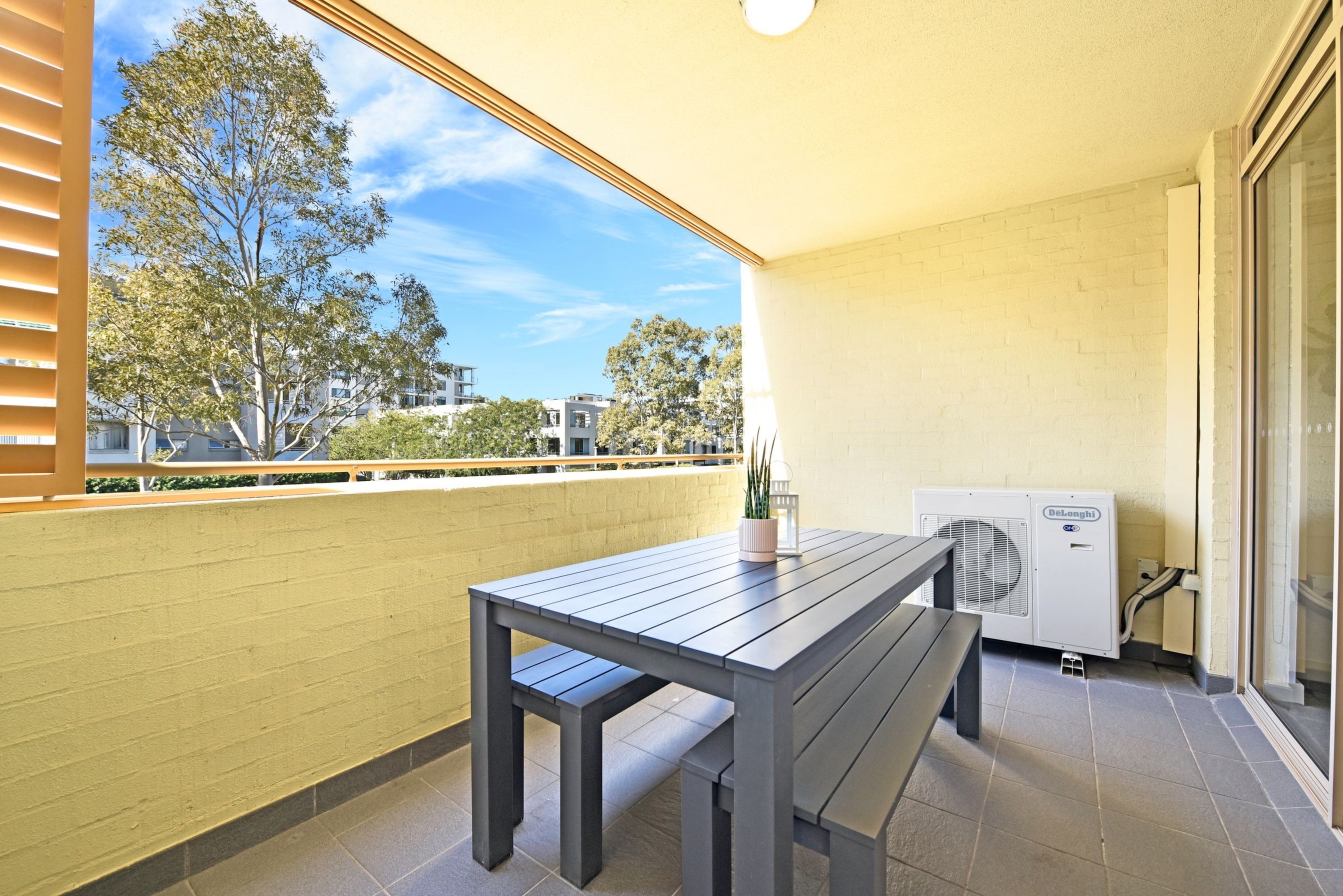 211/4 Stromboli Strait, Wentworth Point Sold by Chidiac Realty - image 2