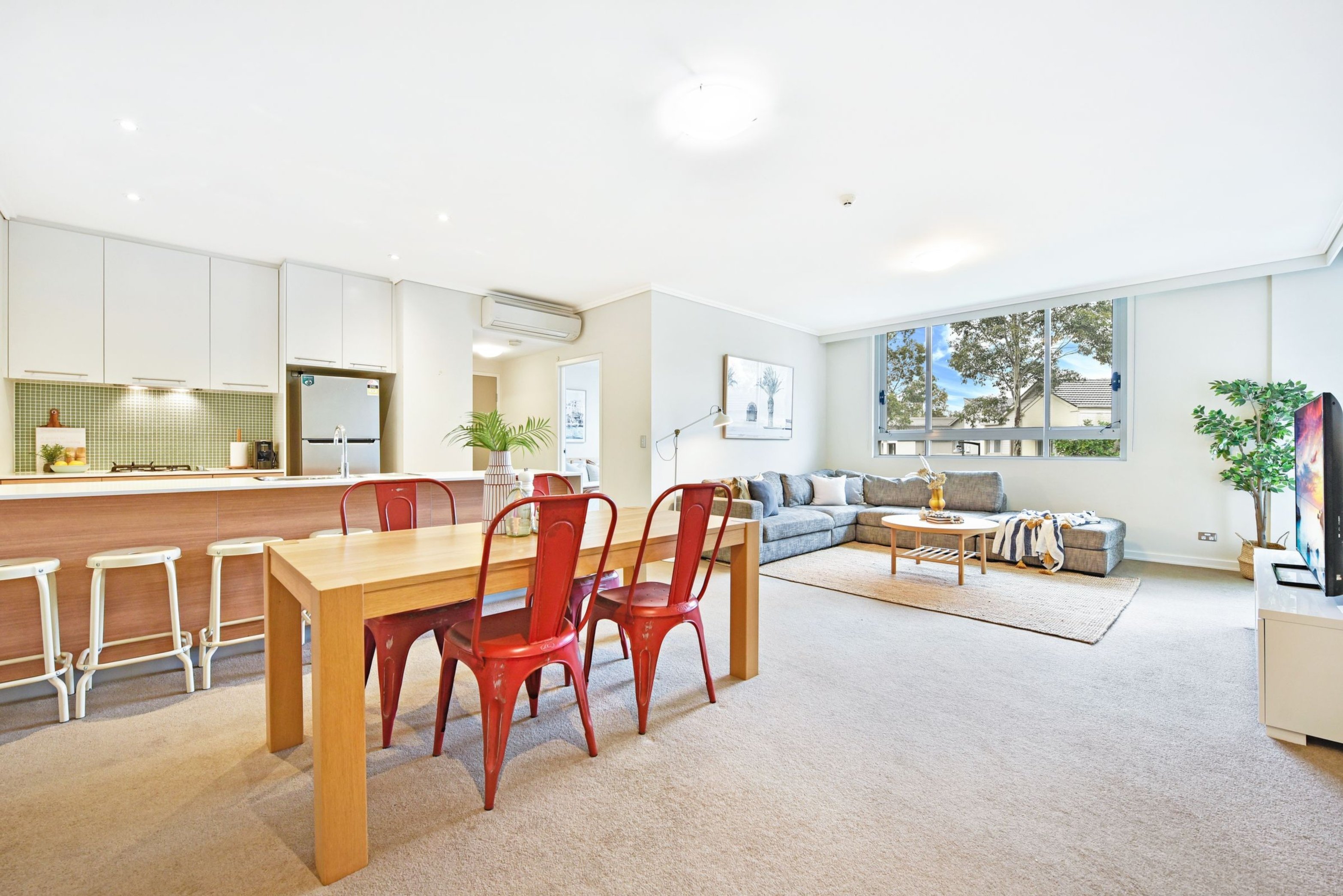 109/6 Avenue Of Oceania, Newington Sold by Chidiac Realty - image 1