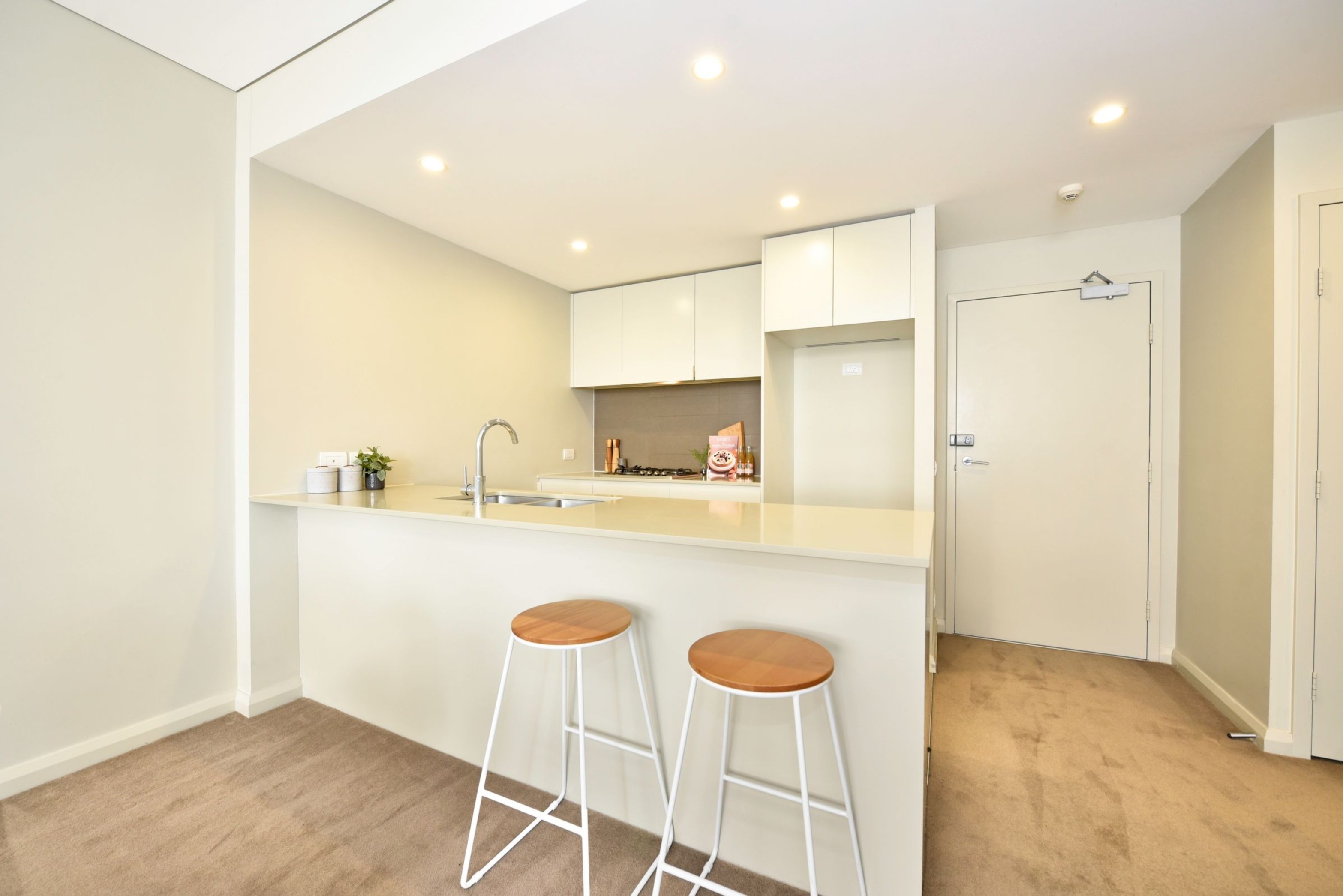 802/8 Marine Parade, Wentworth Point Sold by Chidiac Realty - image 4