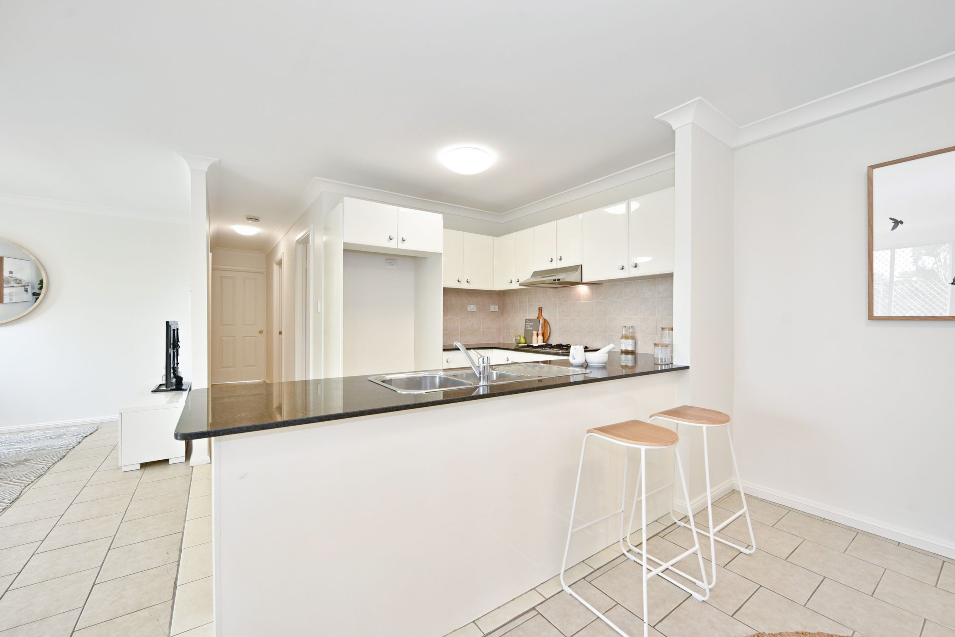 4B/24 Jersey Road, South Wentworthville Sold by Chidiac Realty - image 3