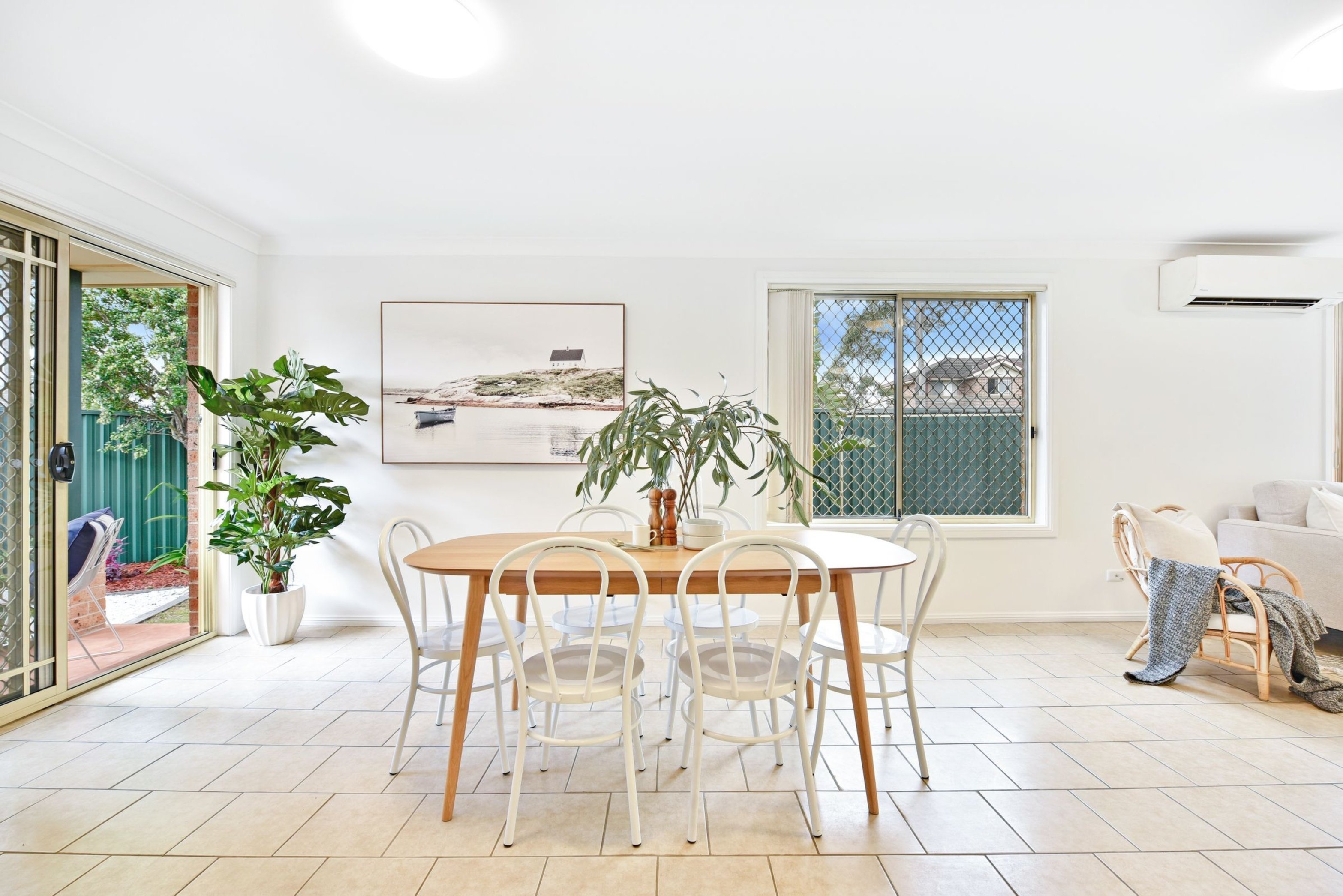 4B/24 Jersey Road, South Wentworthville Sold by Chidiac Realty - image 2