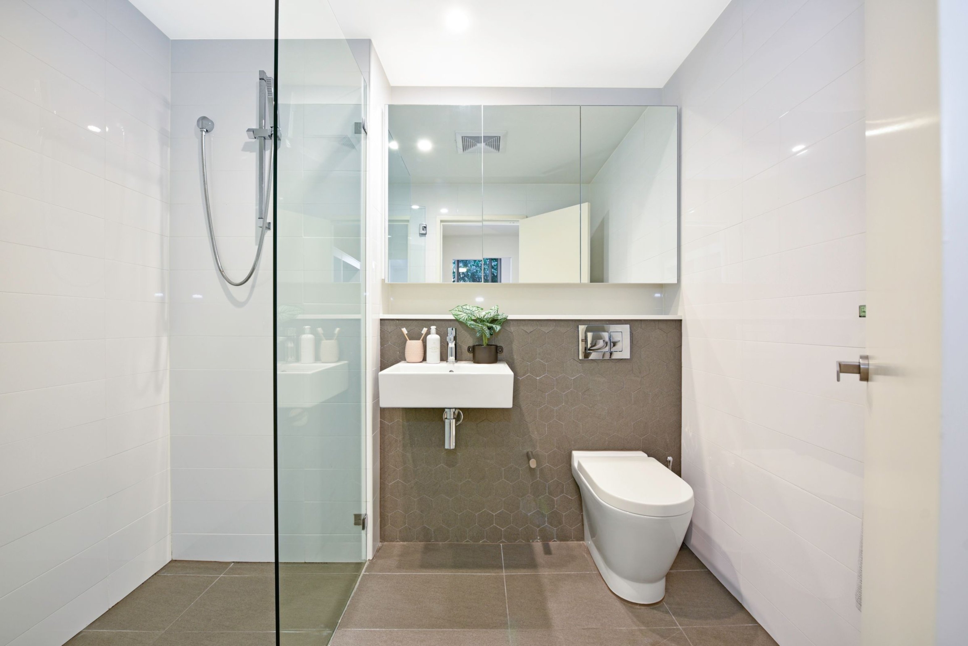 210/41 Hill Road, Wentworth Point Sold by Chidiac Realty - image 6