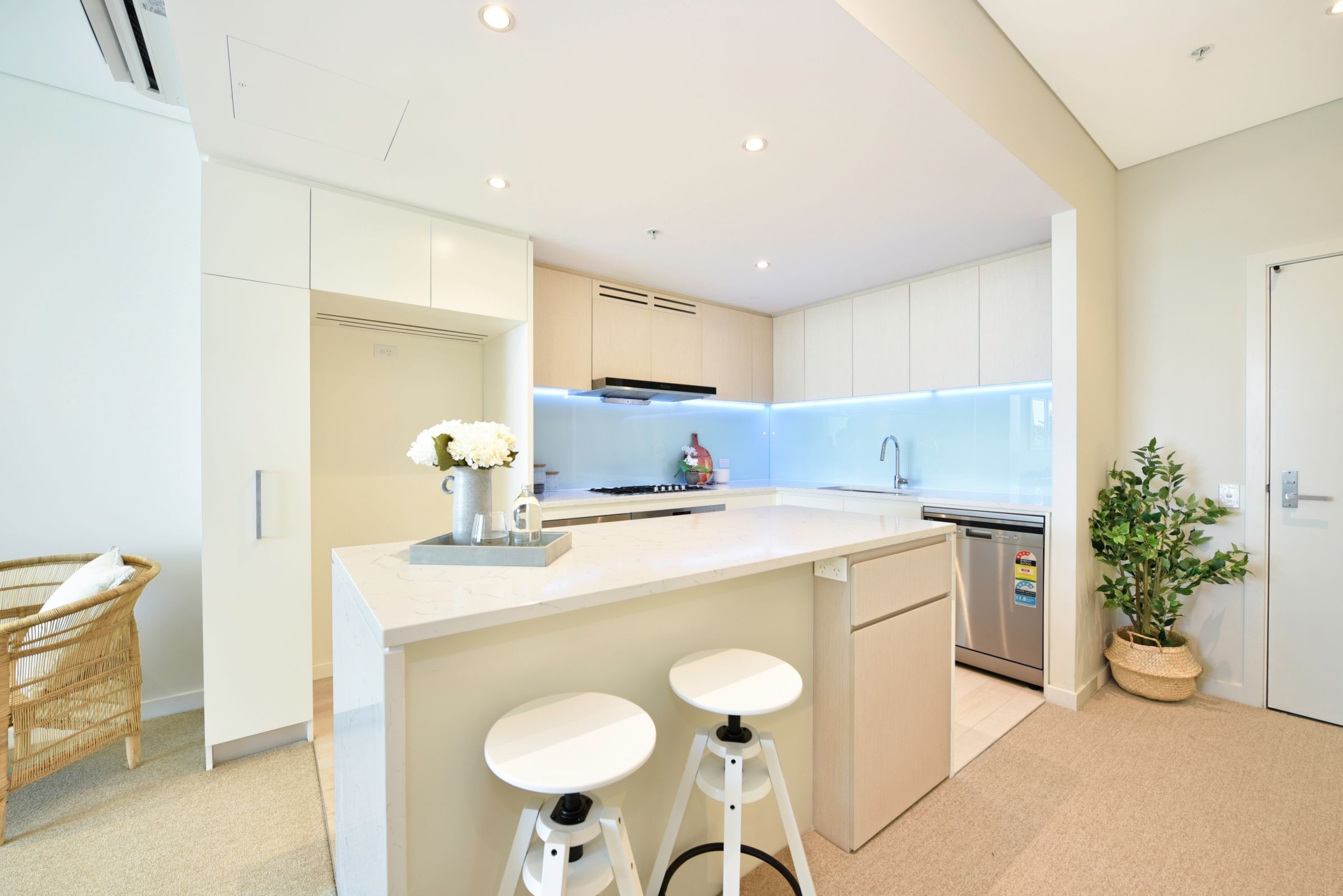 805/17 Wentworth Place, Wentworth Point Sold by Chidiac Realty - image 4