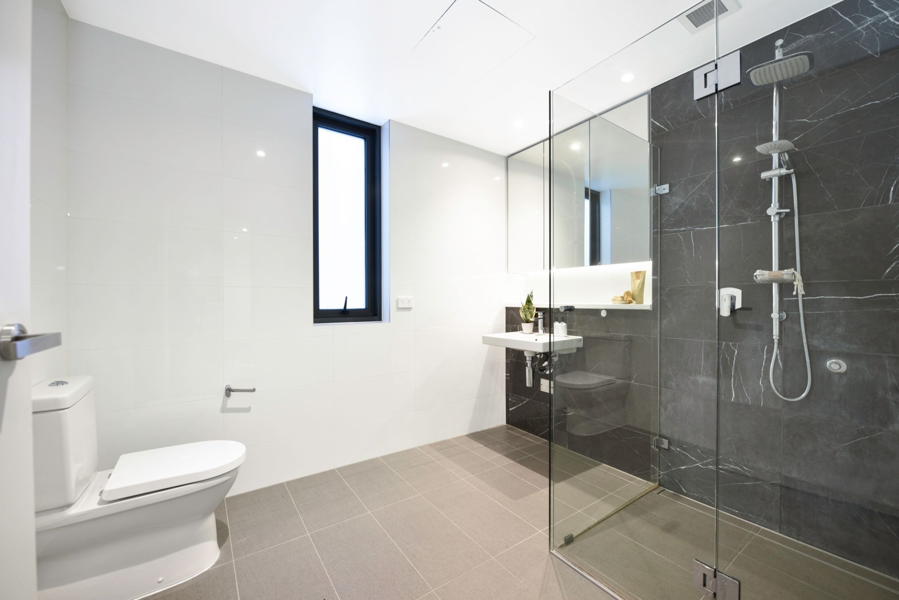 802/5 Wentworth Place, Wentworth Point Sold by Chidiac Realty - image 6