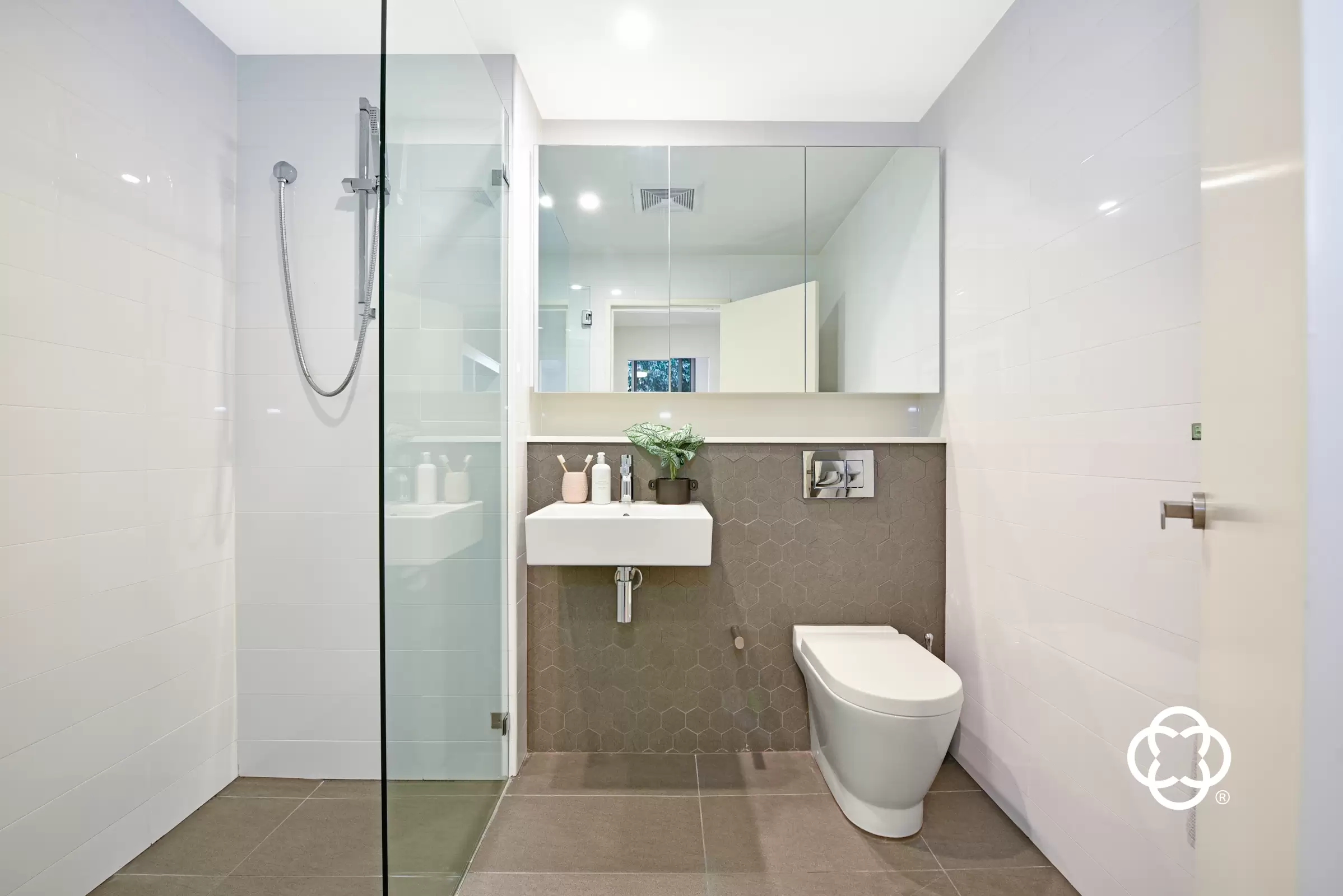 210/41 Hill Road, Wentworth Point Leased by Chidiac Realty - image 6
