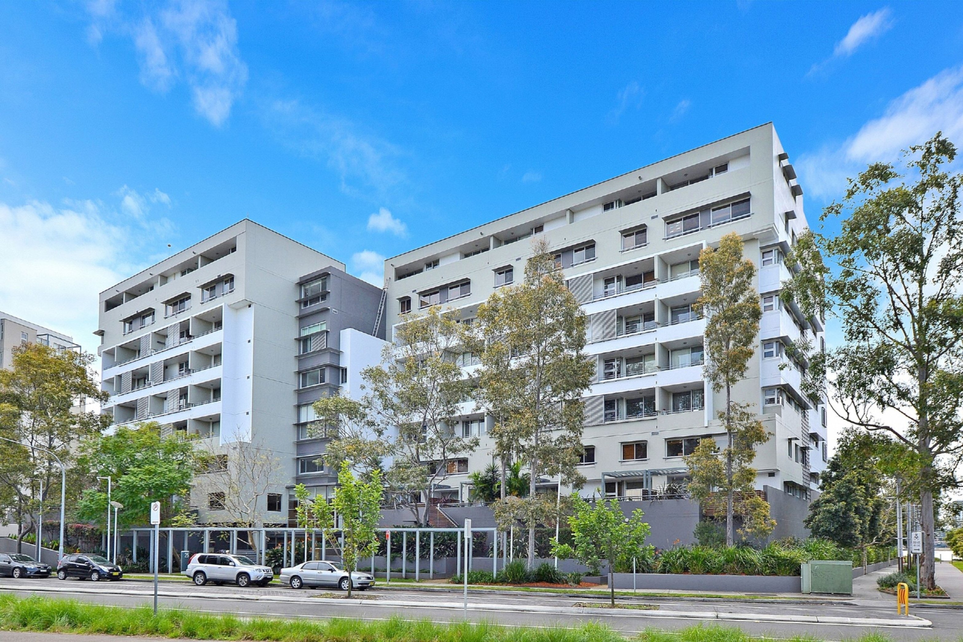 231/25 Bennelong Parkway, Wentworth Point Sold by Chidiac Realty - image 8