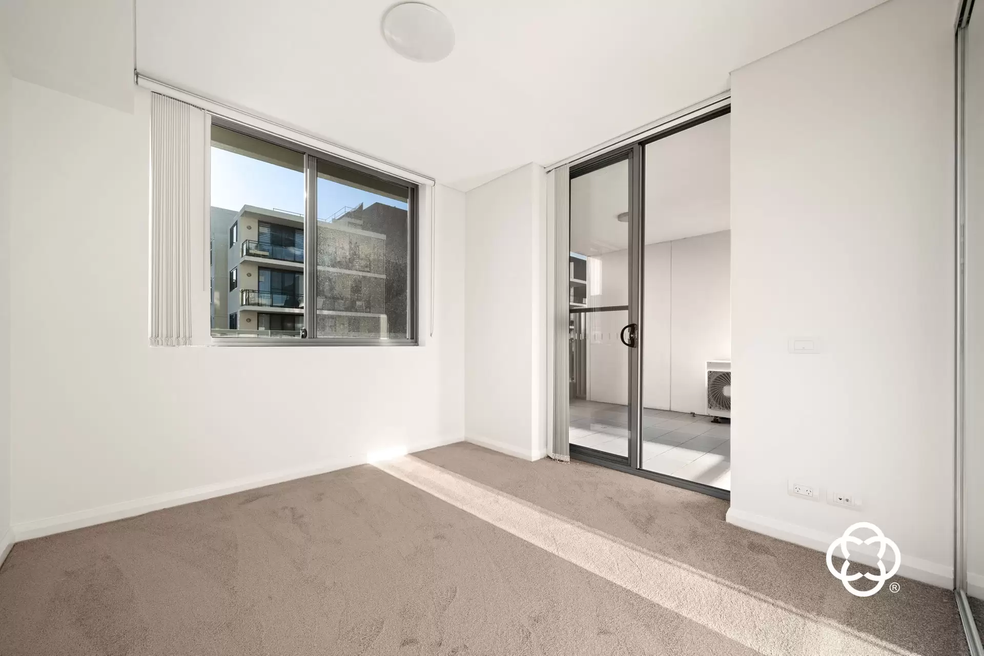 301/8 Marine Parade, Wentworth Point Leased by Chidiac Realty - image 1