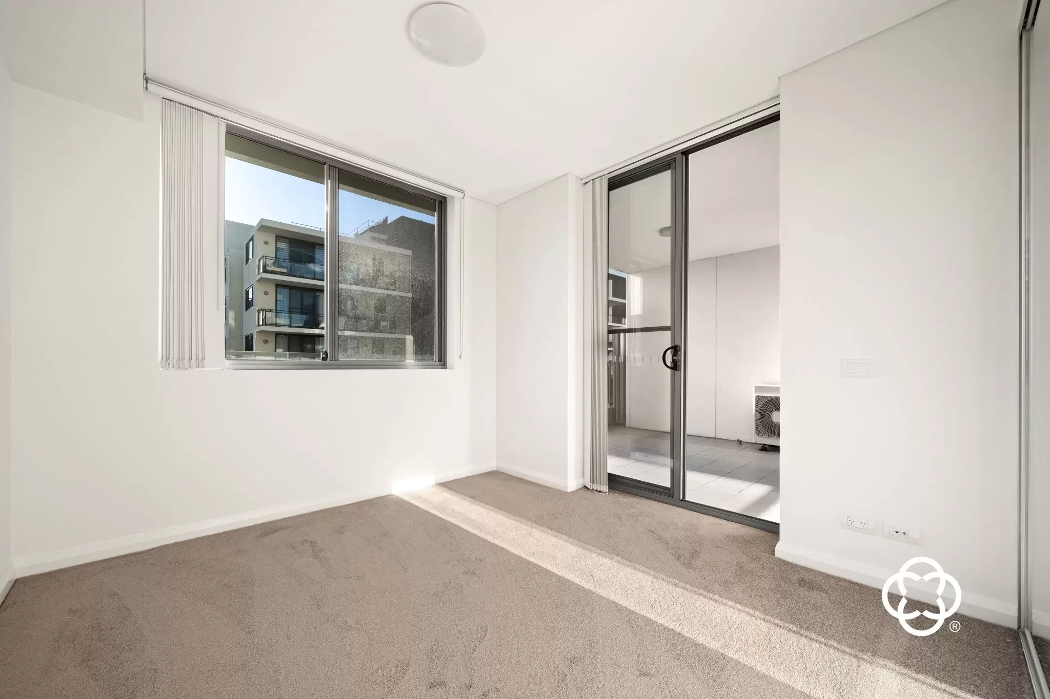 301/8 Marine Parade, Wentworth Point Leased by Chidiac Realty - image 5