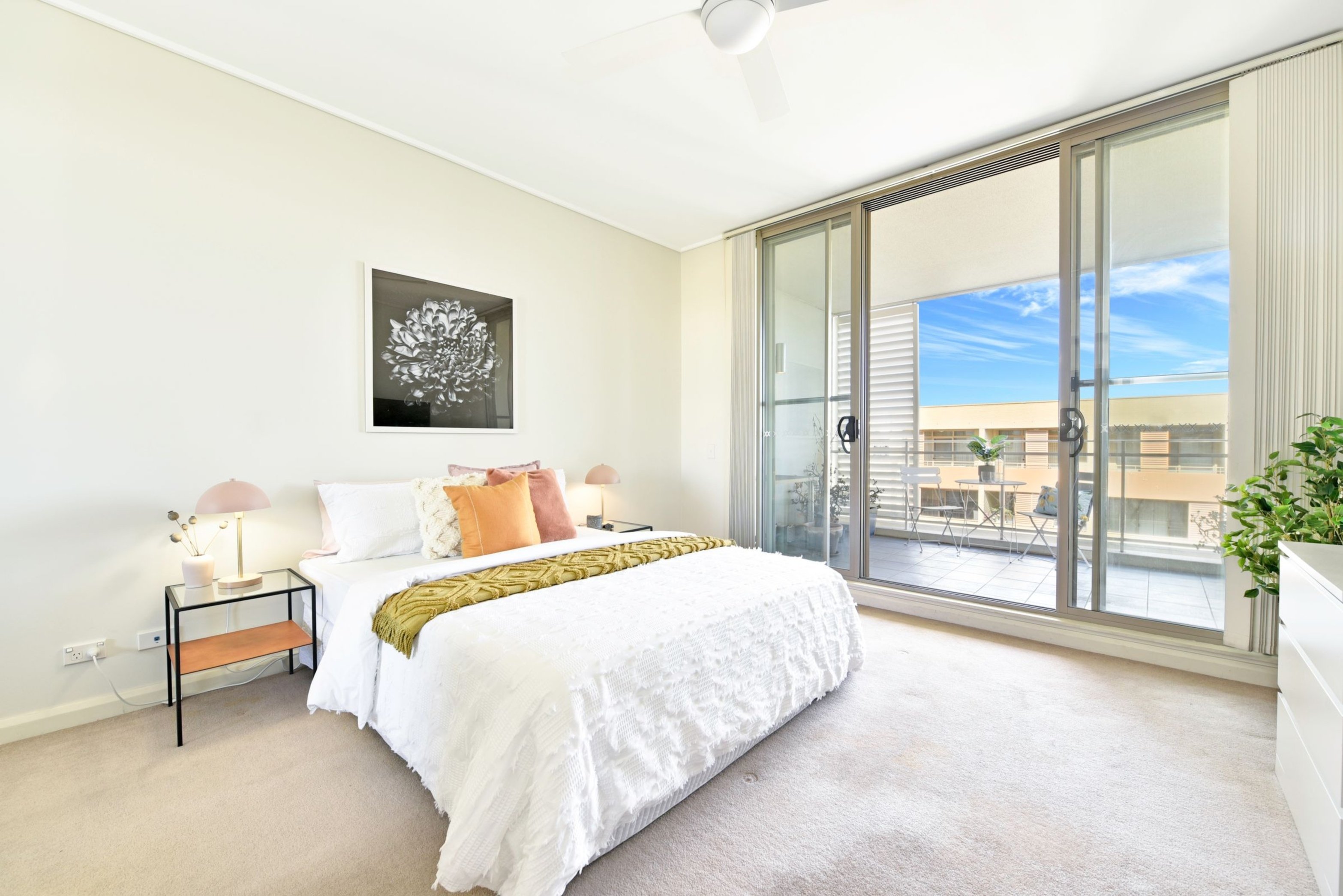 411/37 Amalfi Drive, Wentworth Point Sold by Chidiac Realty - image 6
