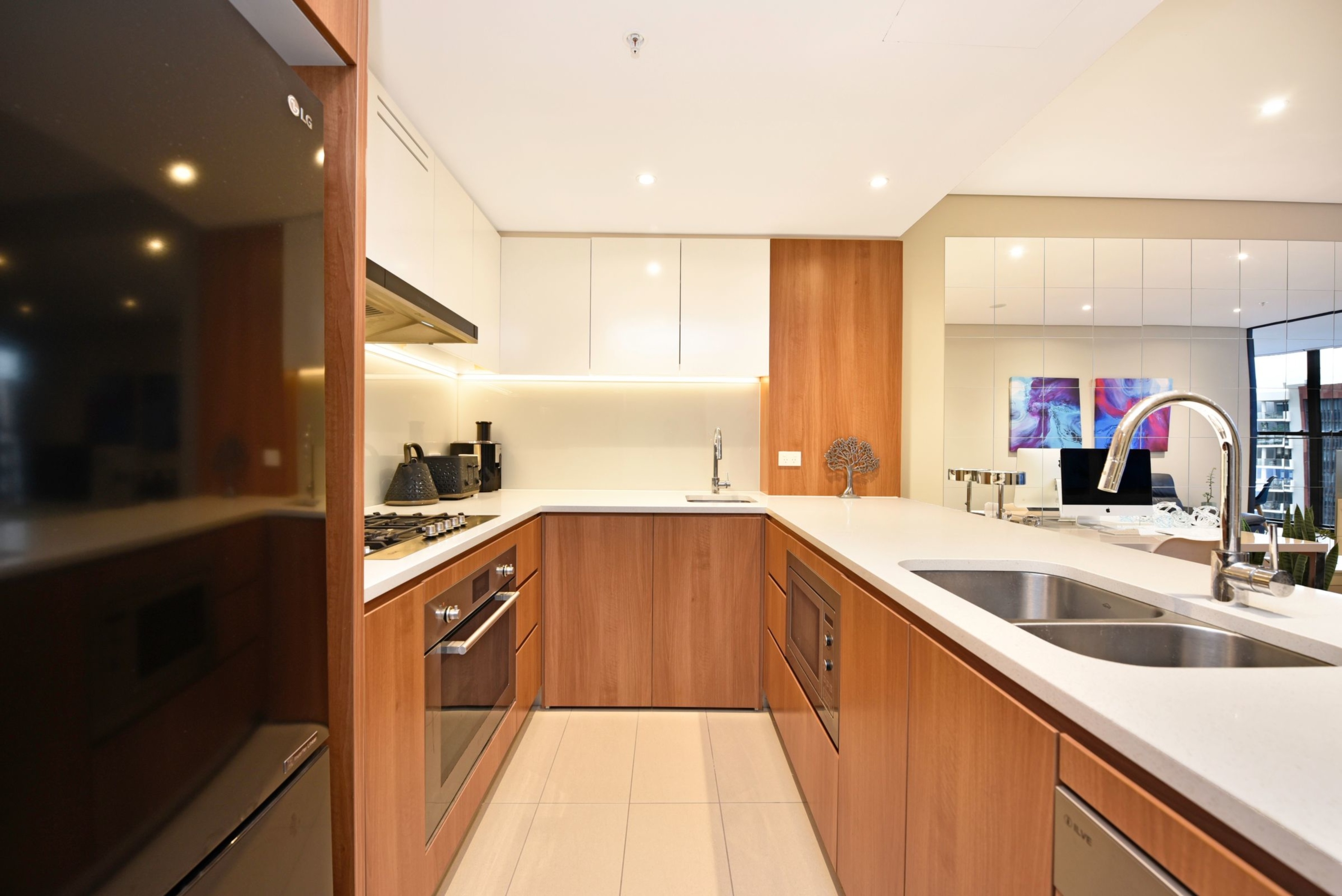 503/5 Wentworth Place, Wentworth Point Sold by Chidiac Realty - image 6