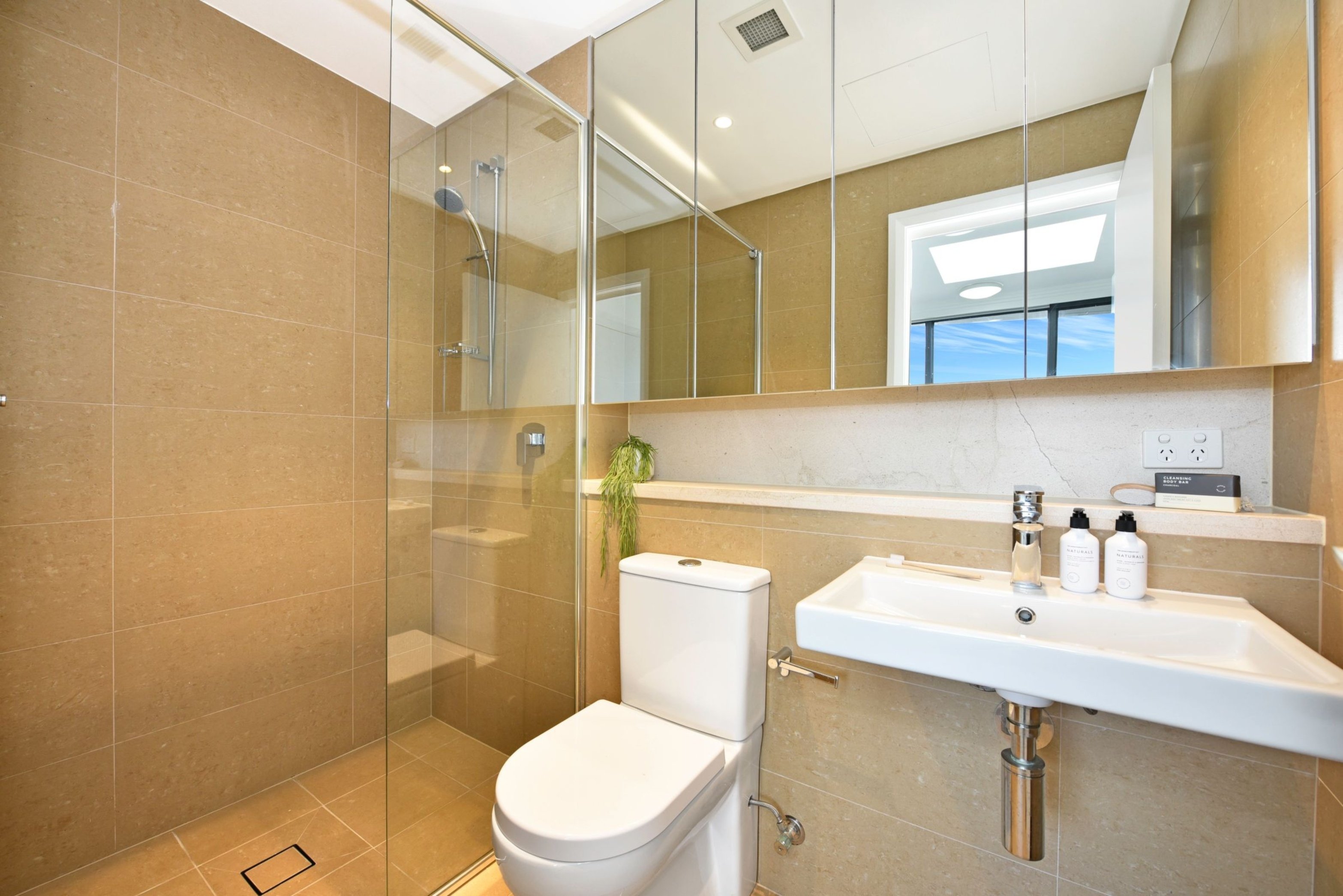 901/5 Waterways Street, Wentworth Point Sold by Chidiac Realty - image 5
