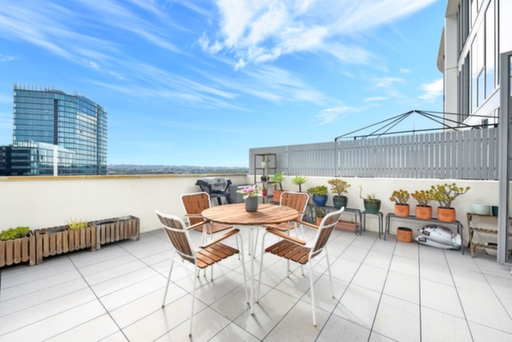 801/26 Footbridge Boulevard, Wentworth Point Sold by Chidiac Realty