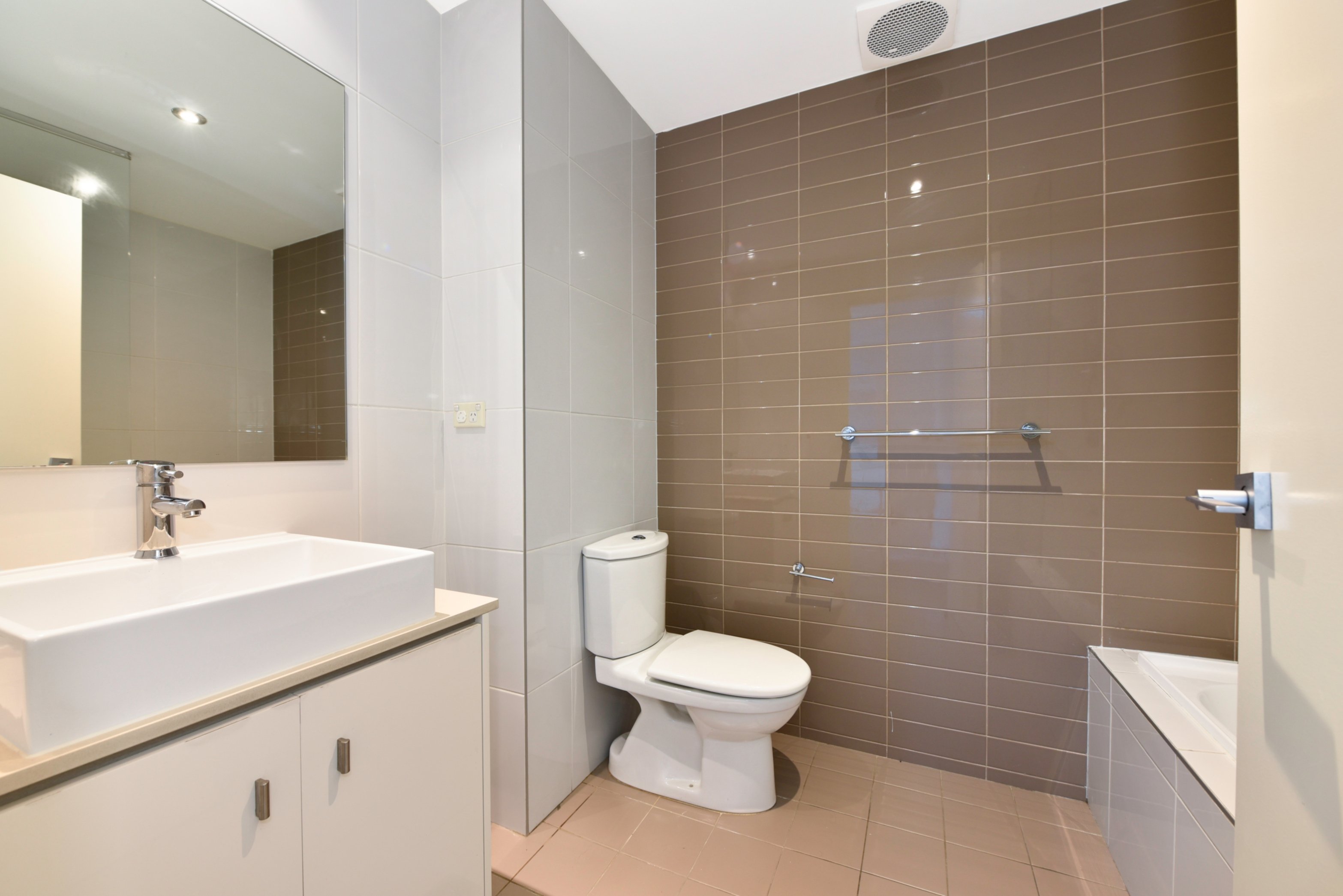 125/3 Stromboli Strait, Wentworth Point Leased by Chidiac Realty - image 6