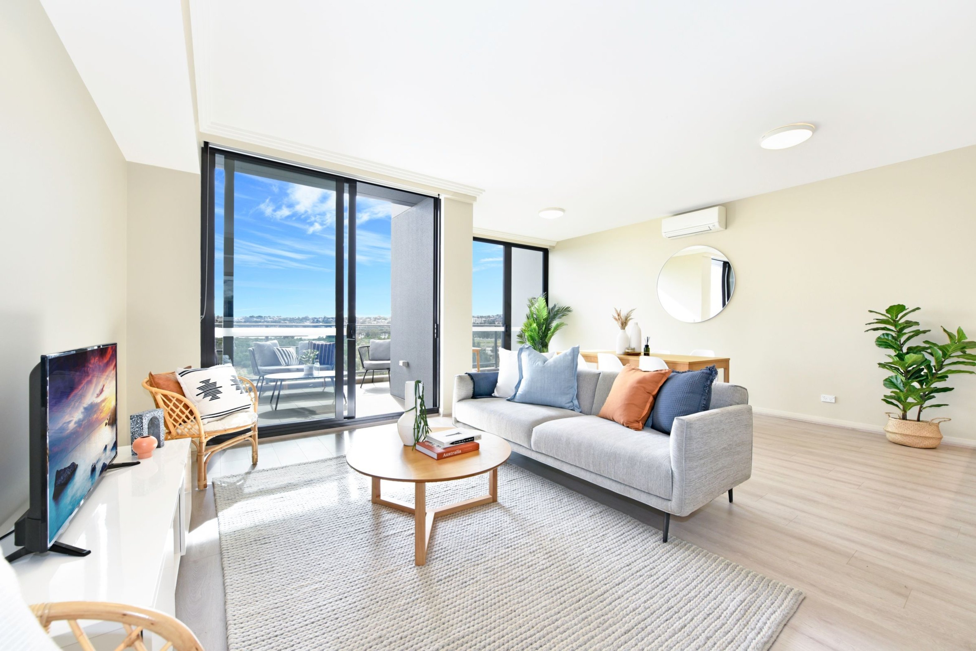 804/47 Hill Road, Wentworth Point Sold by Chidiac Realty - image 1