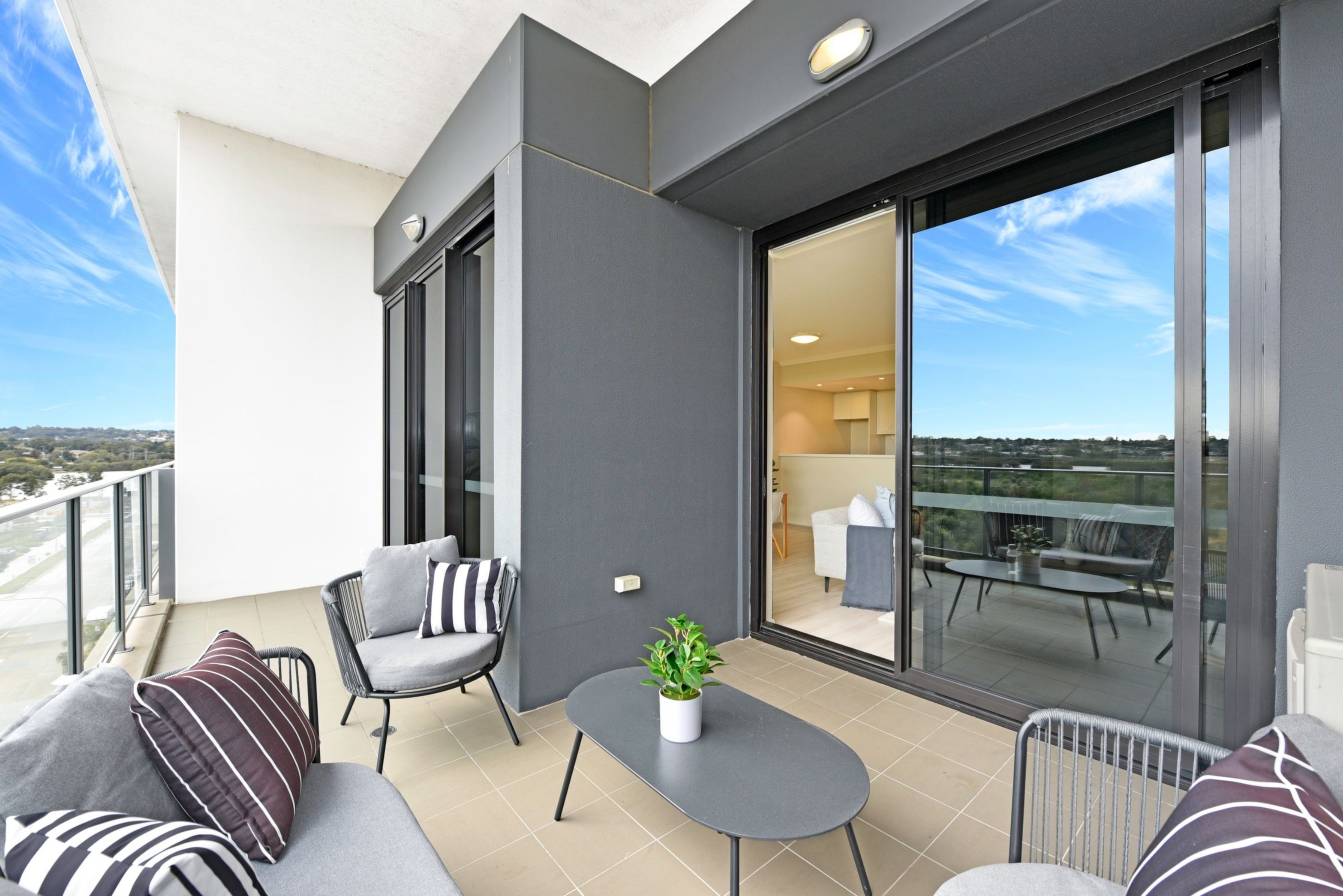 804/47 Hill Road, Wentworth Point Sold by Chidiac Realty - image 2