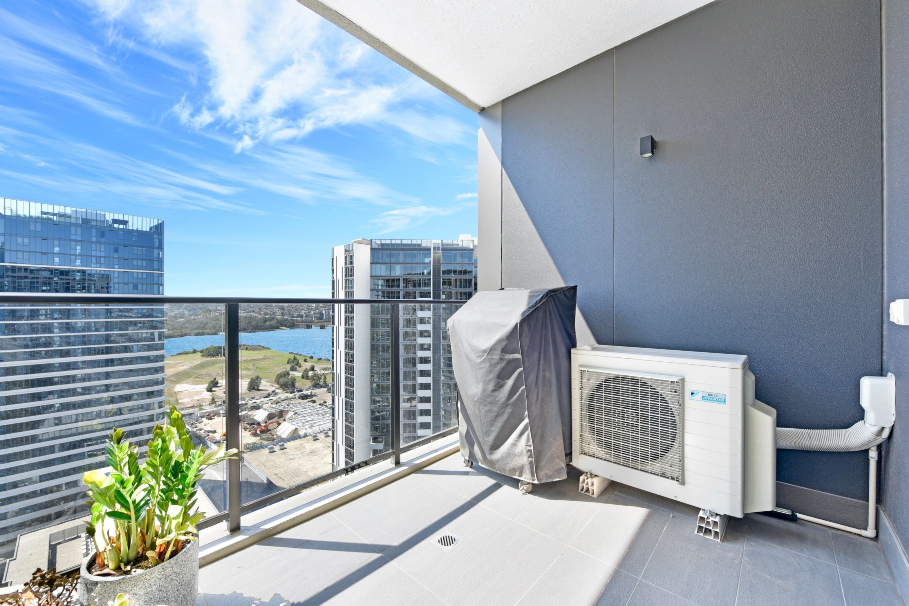 2307/46 Savona Drive, Wentworth Point Sold by Chidiac Realty - image 4