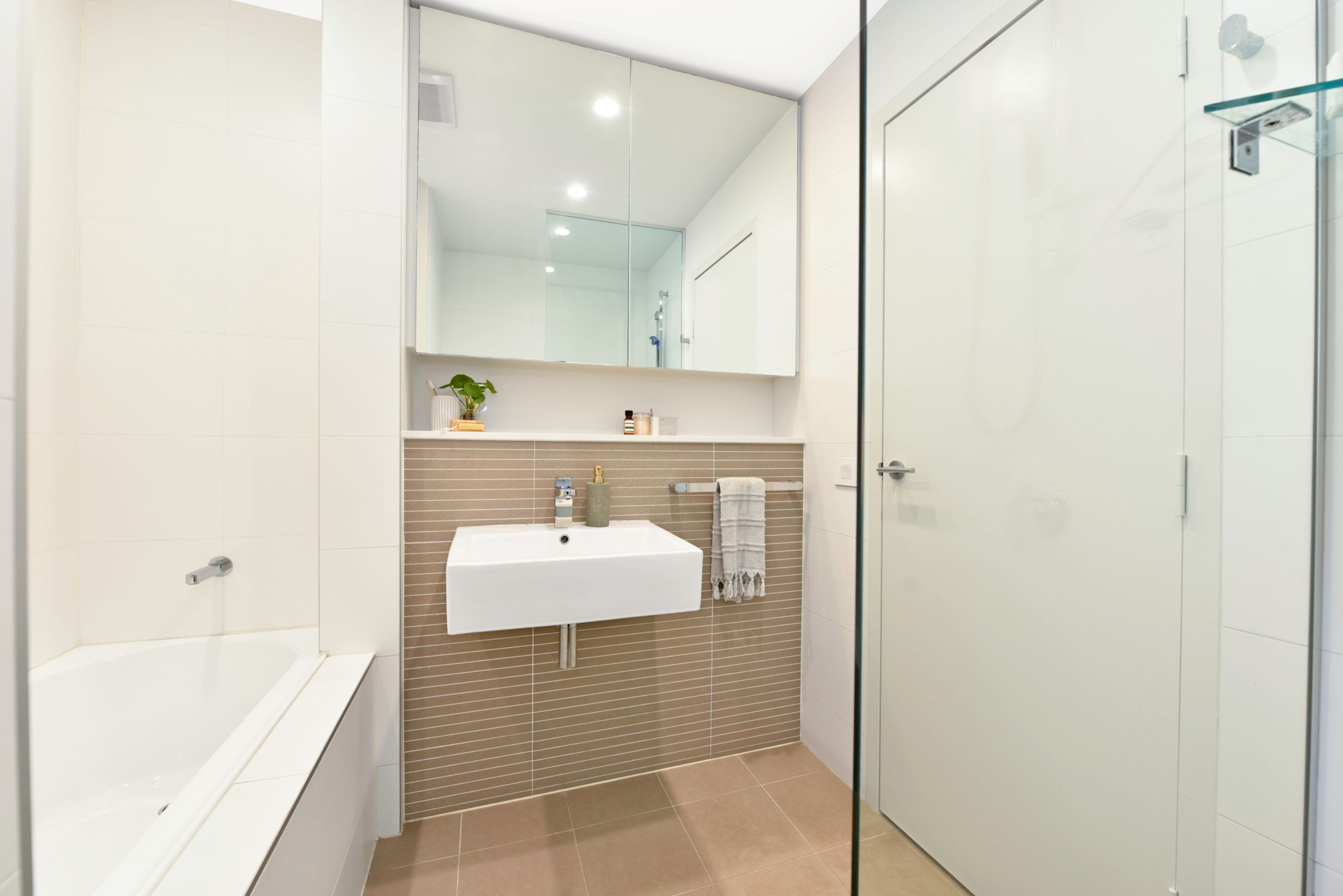 101/25 Hill Road, Wentworth Point Sold by Chidiac Realty - image 7