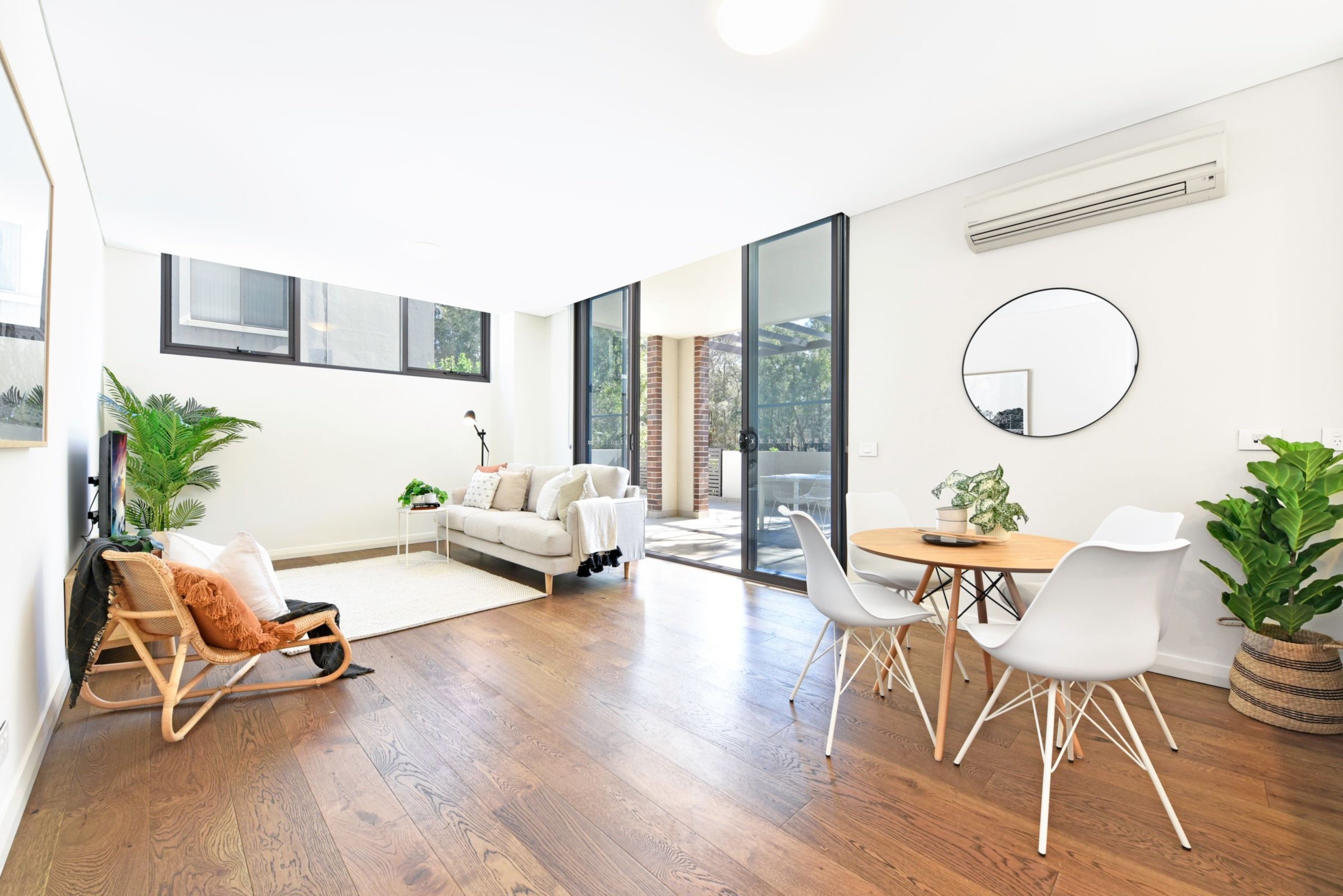 101/25 Hill Road, Wentworth Point Sold by Chidiac Realty - image 2