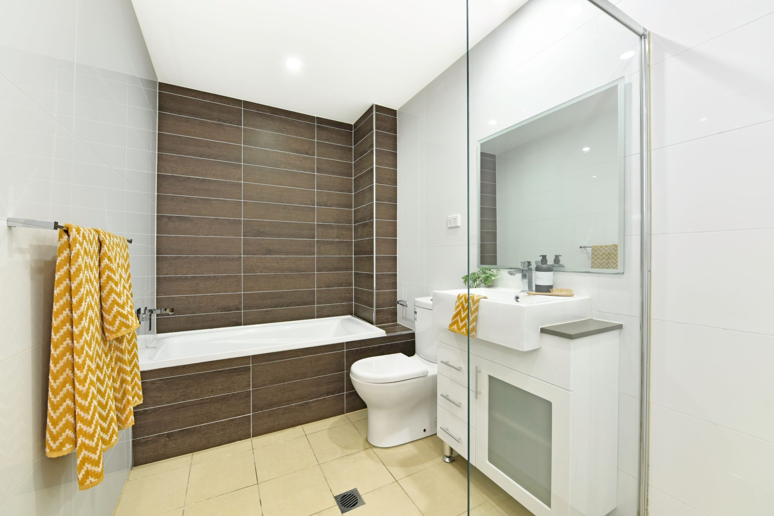 18/86-88 Tennyson Road, Mortlake Sold by Chidiac Realty - image 11