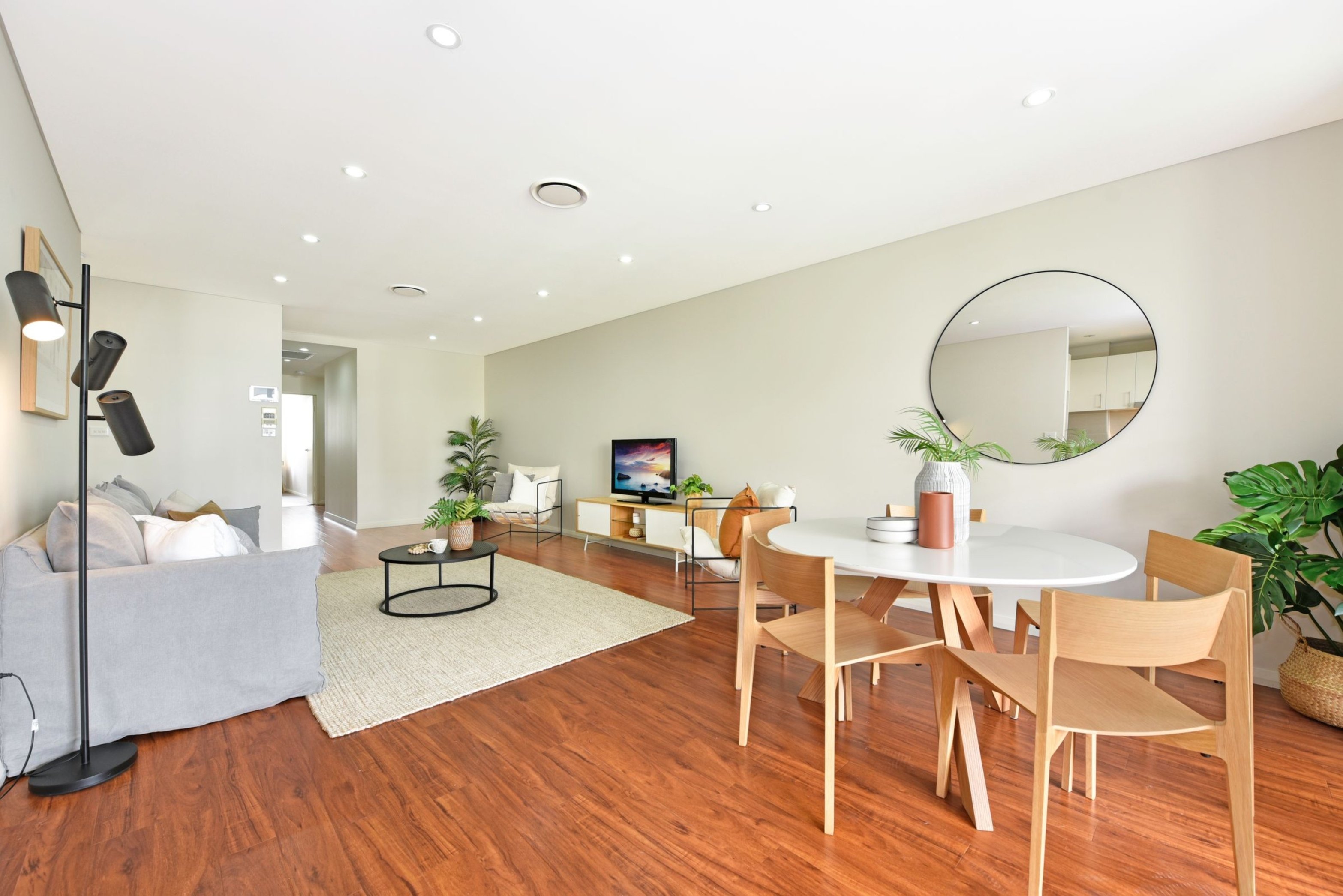 18/86-88 Tennyson Road, Mortlake Sold by Chidiac Realty - image 1