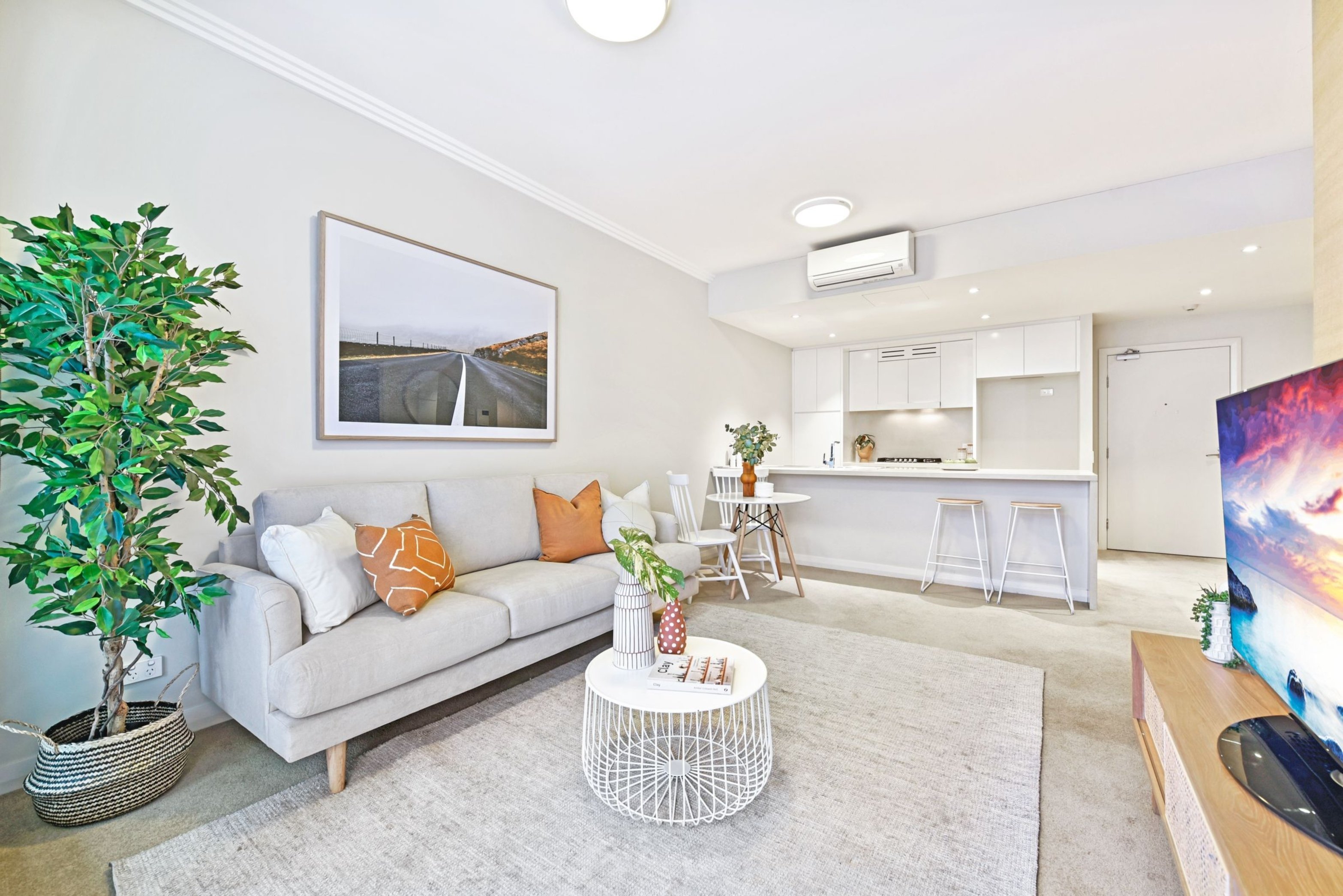 606/51 Hill Road, Wentworth Point Sold by Chidiac Realty - image 1